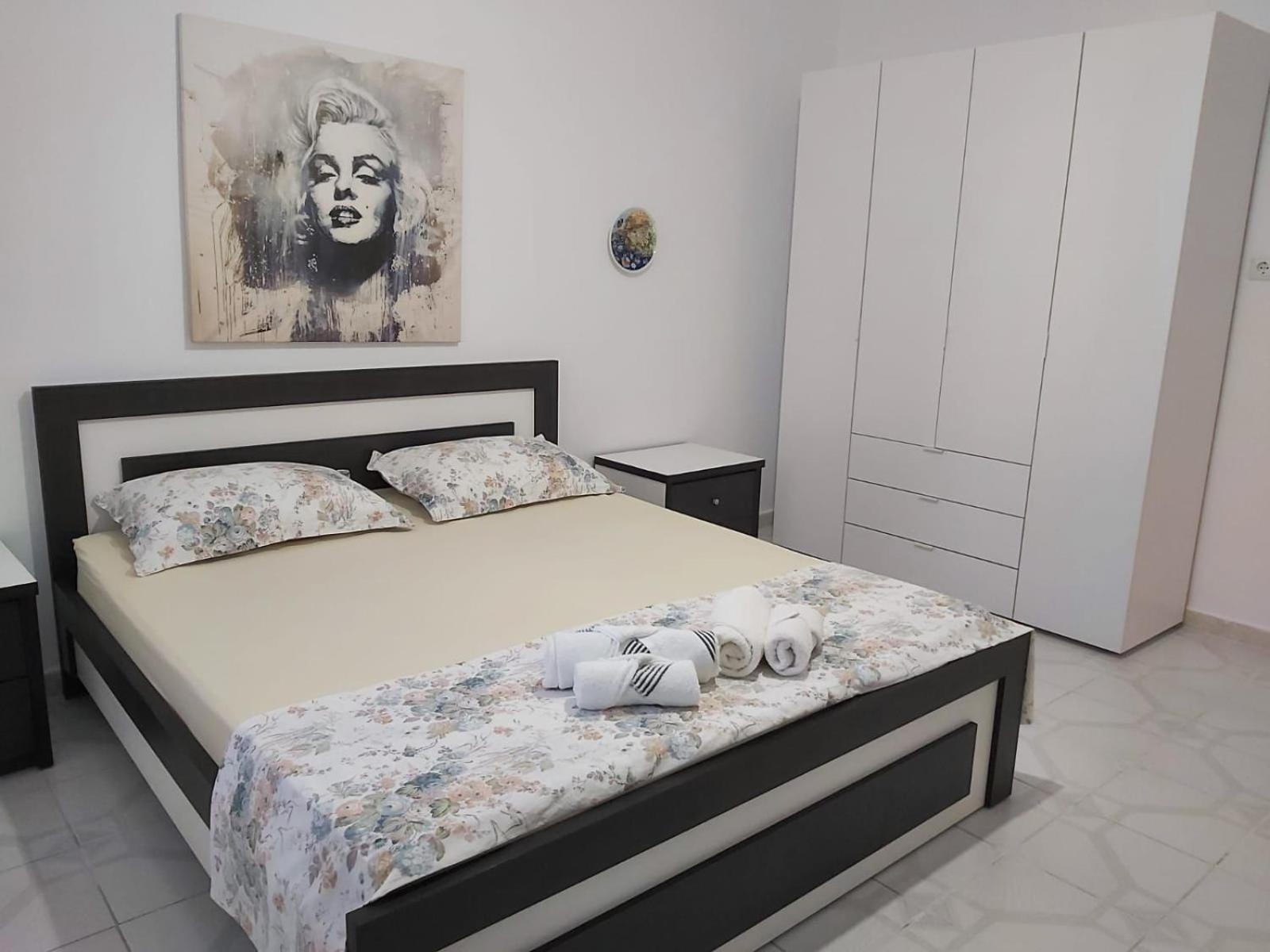 Maria's Apartment