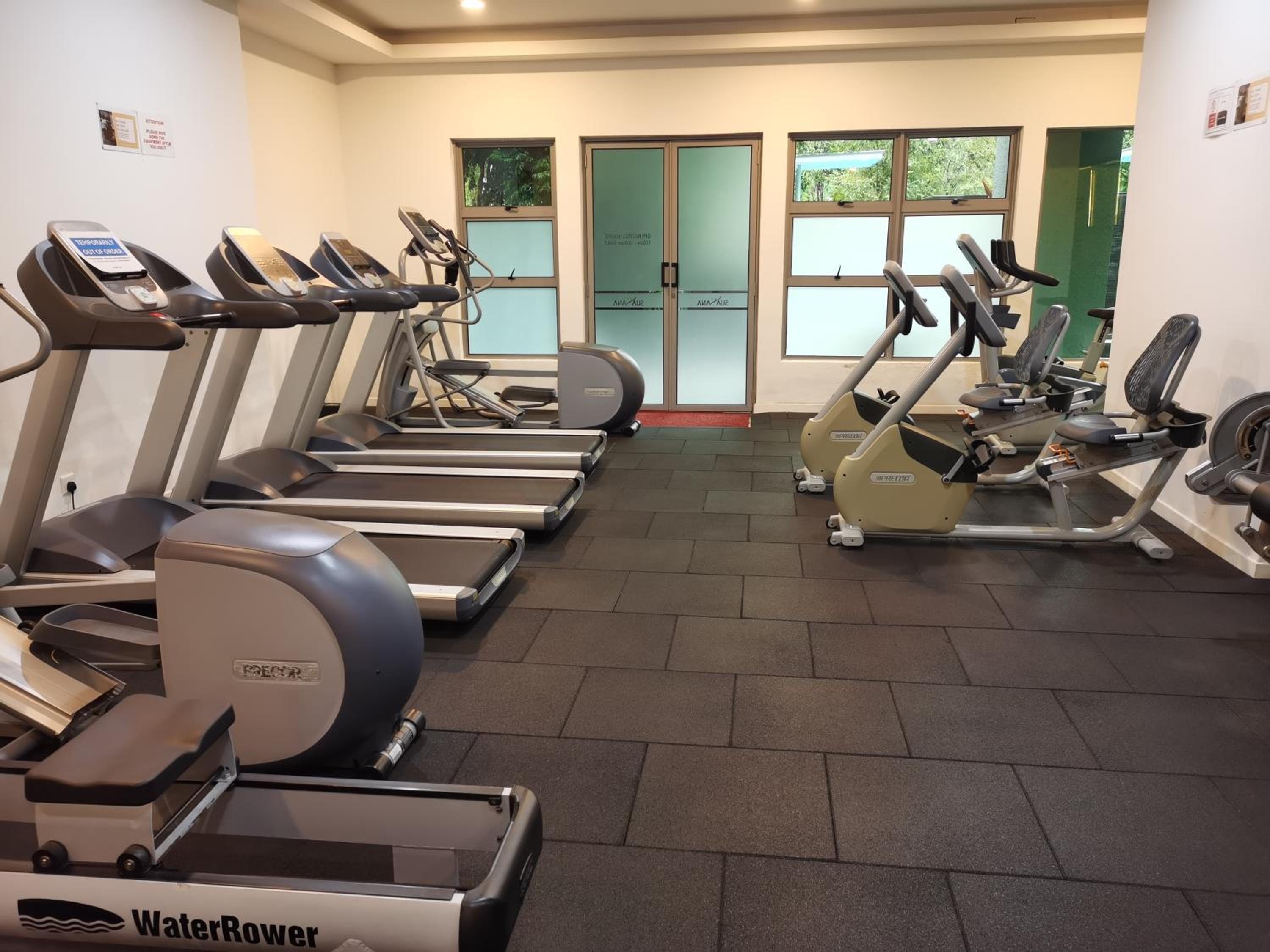 禧酒店3B2BJubilee Hotel City Center Family Room09