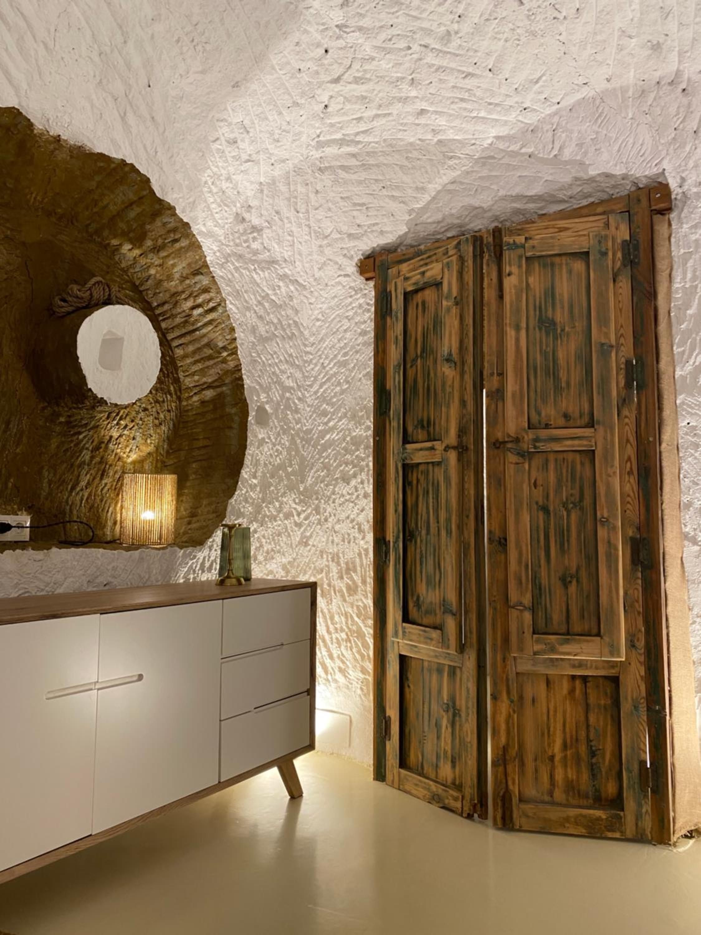Cuevas Oro y Arcilla