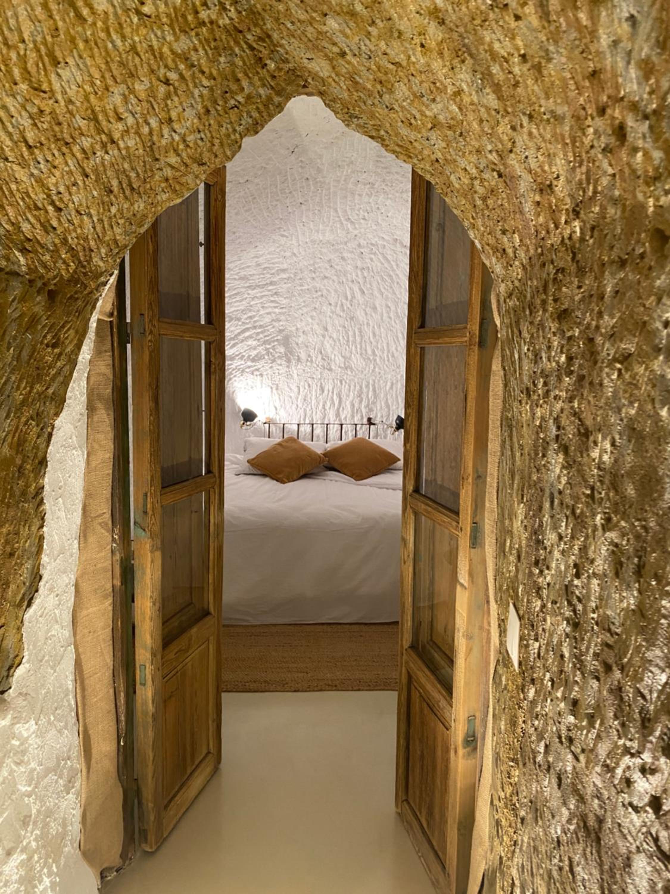 Cuevas Oro y Arcilla