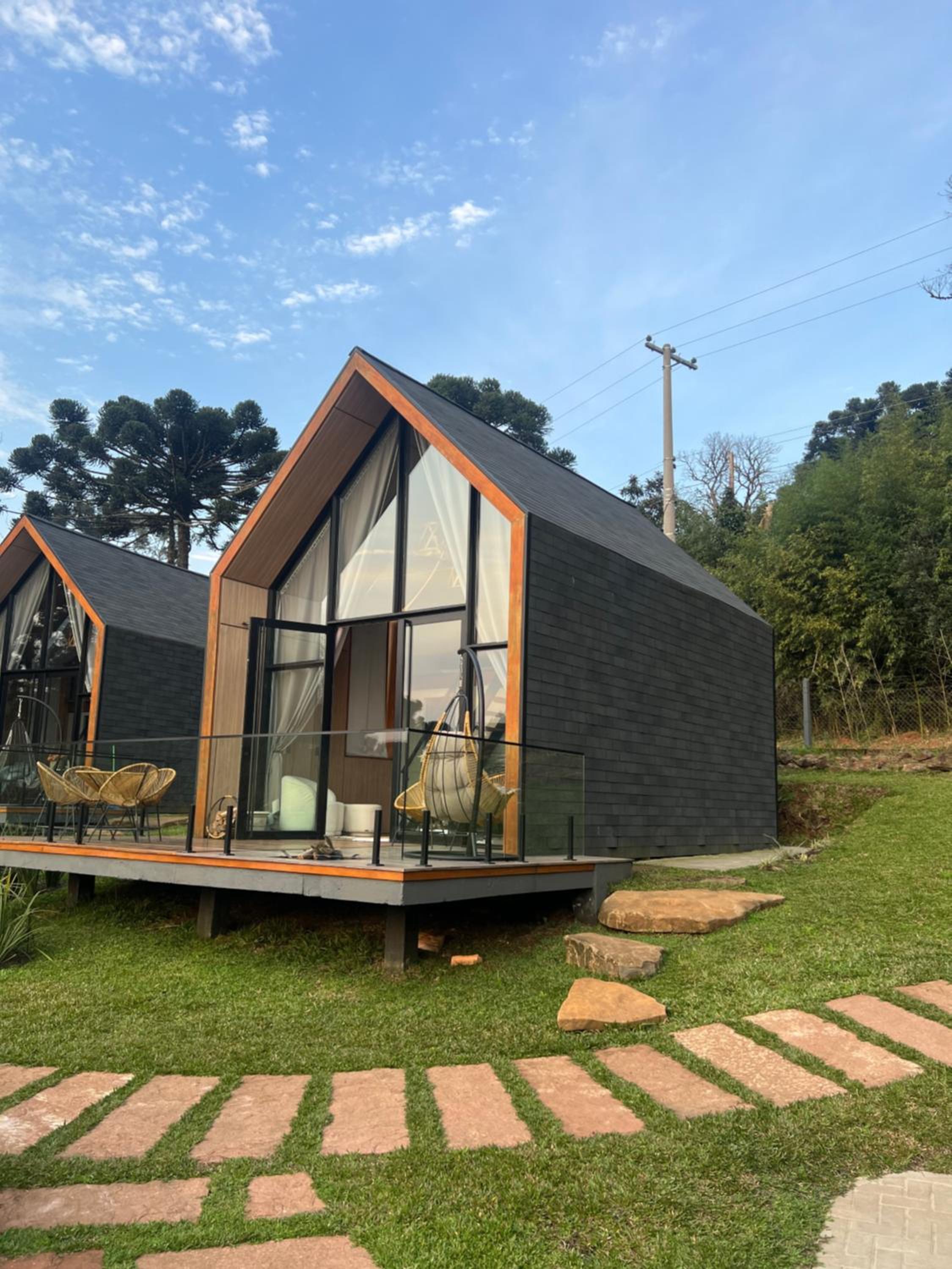 Celeiro Lake Village
