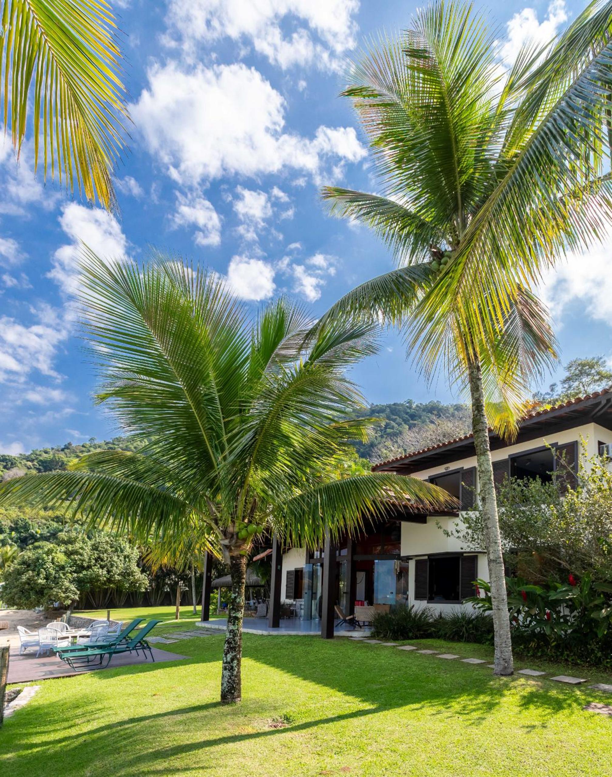 Casa com praia particular em Mangaratiba - Mangaratiba