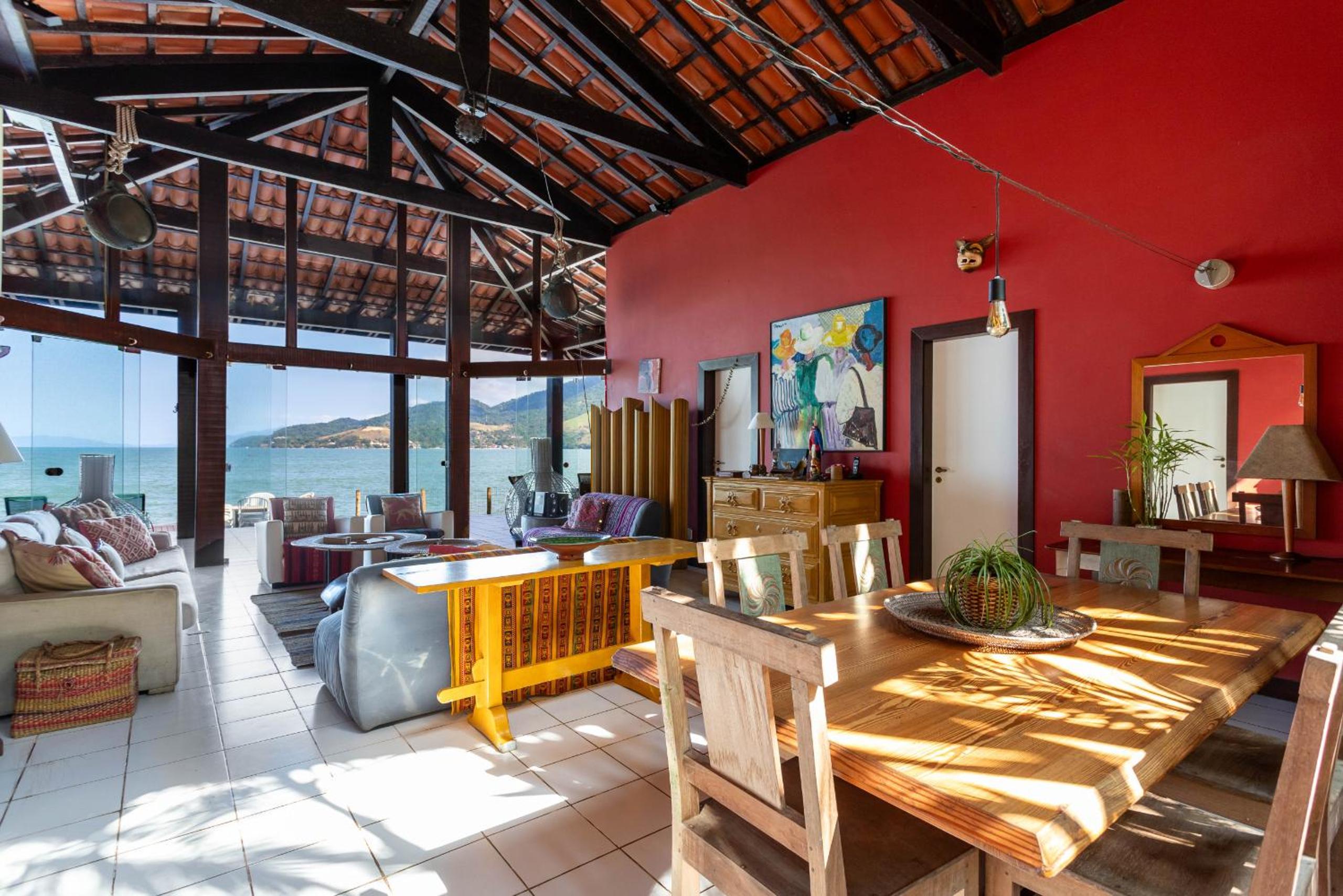 Casa com praia particular em Mangaratiba - Mangaratiba