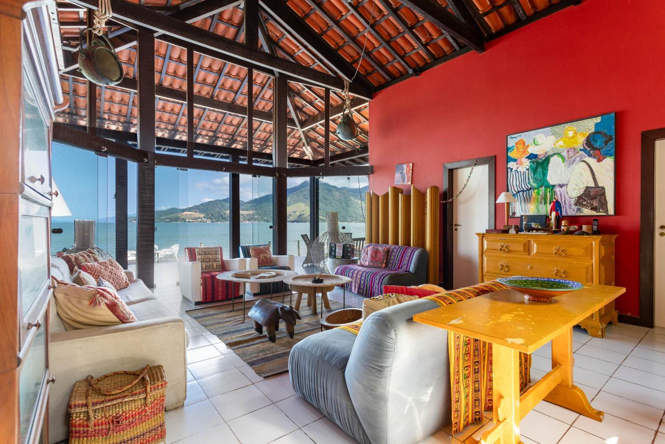 Casa com praia particular em Mangaratiba - Mangaratiba