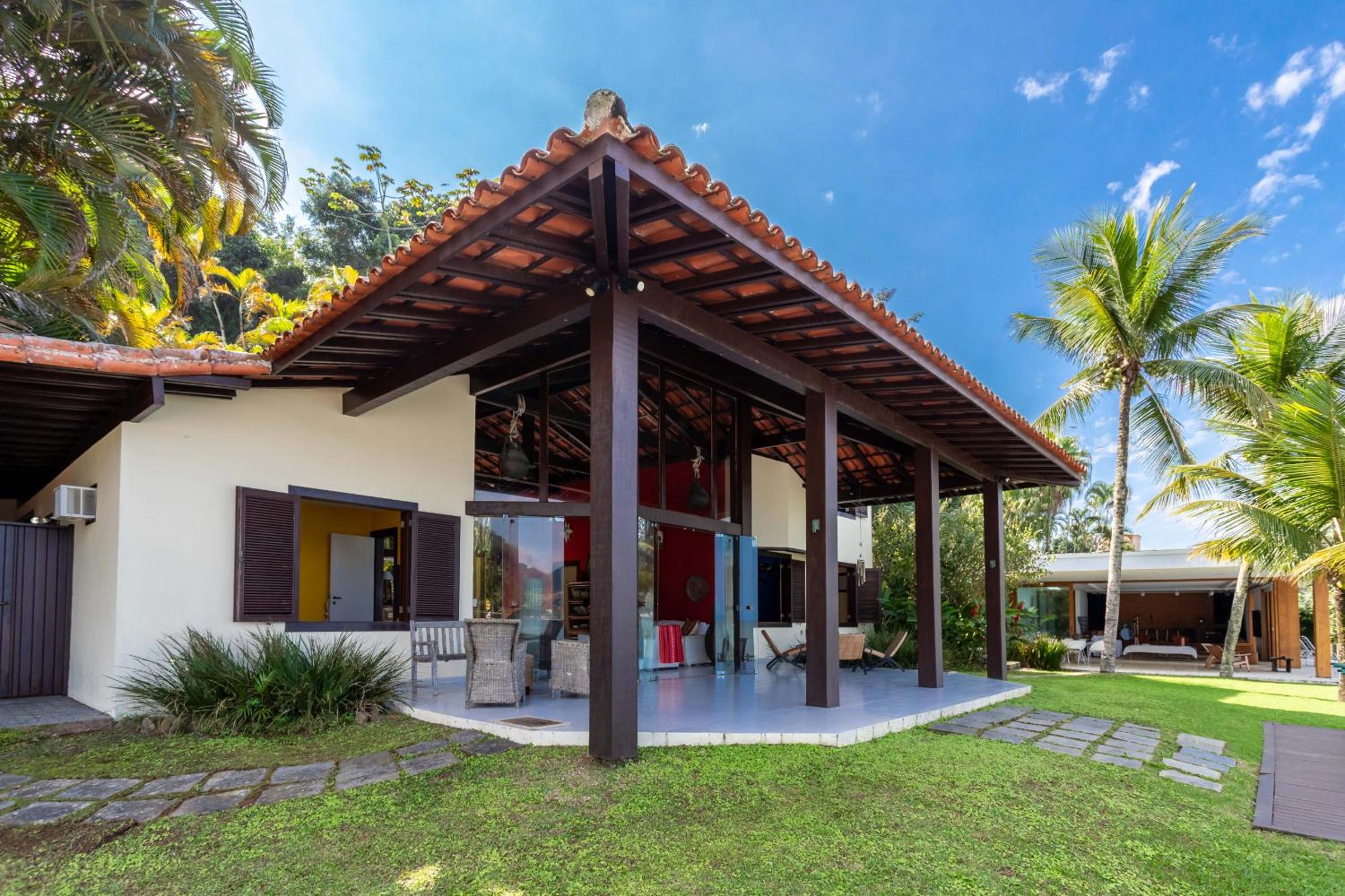 Casa com praia particular em Mangaratiba - Mangaratiba