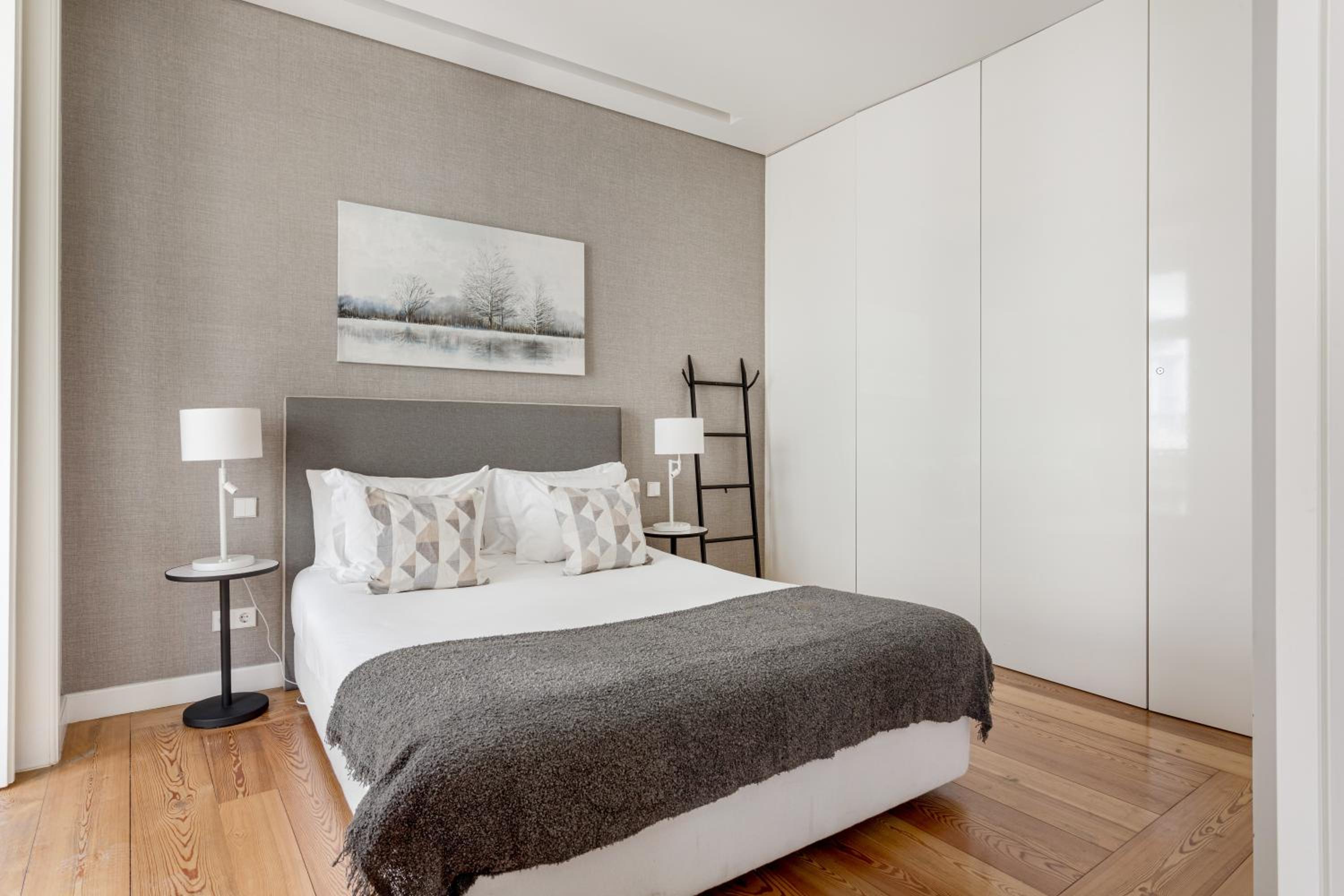 Trendy Flat in the iconic Chiado view 5