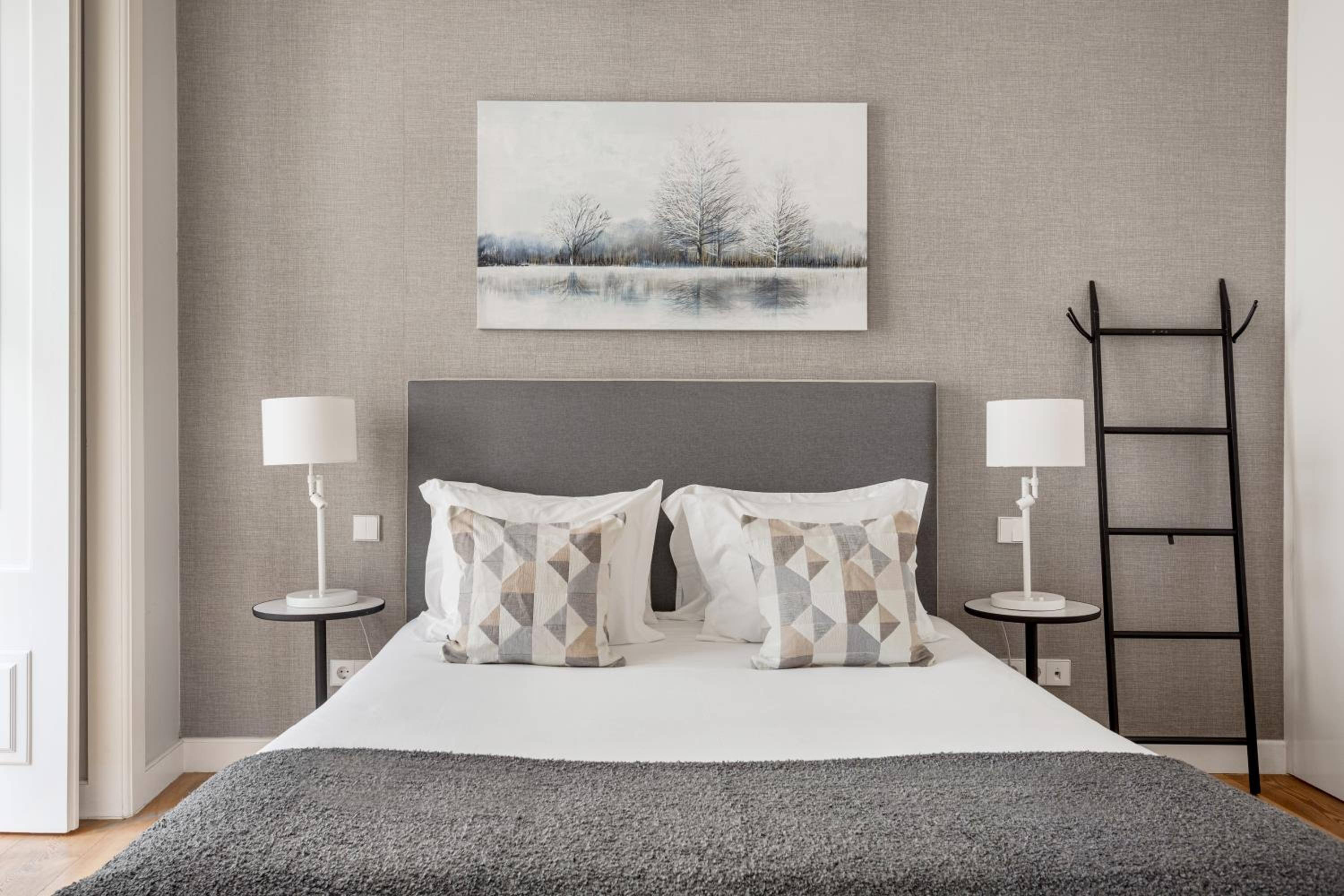 Trendy Flat in the iconic Chiado view 3