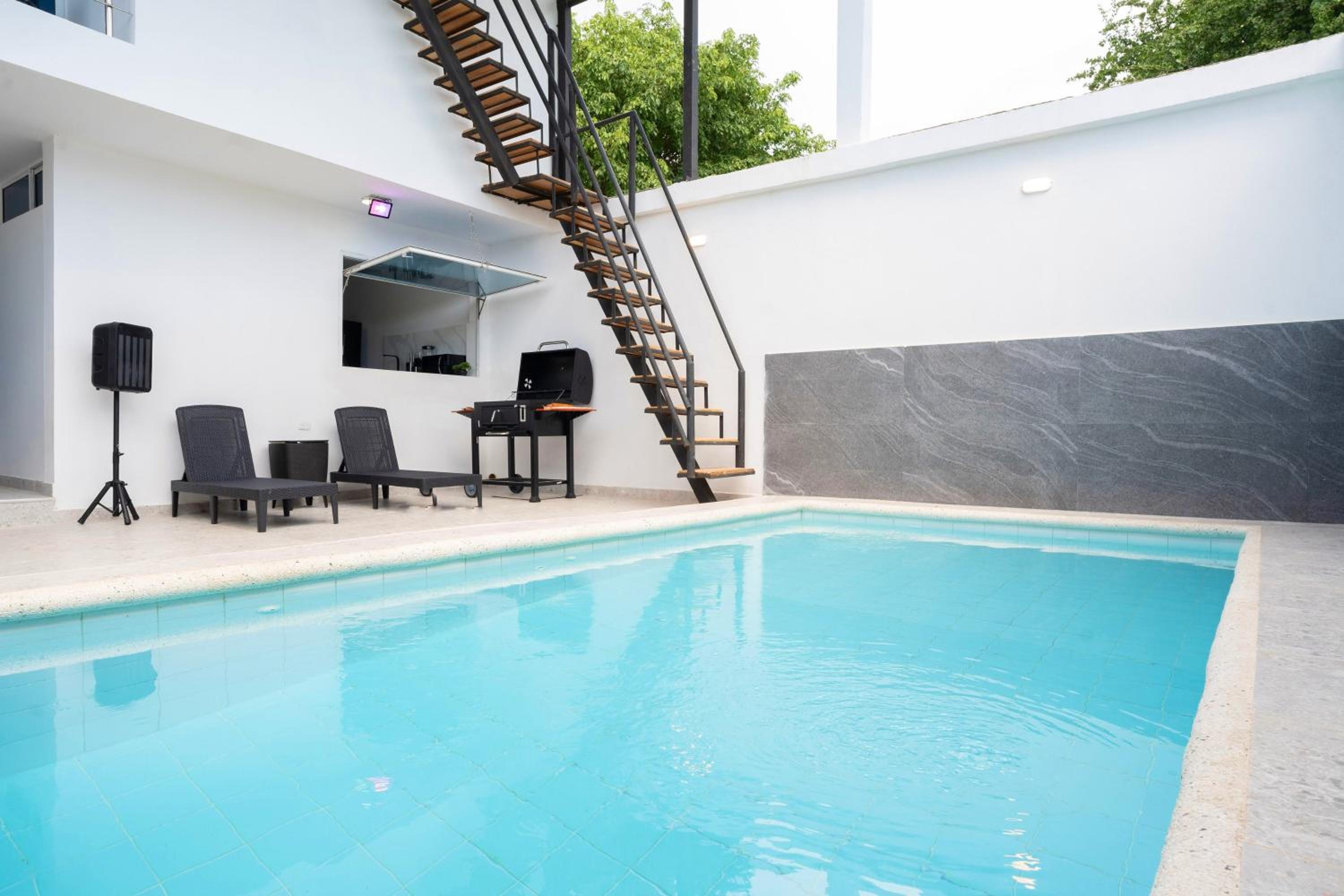 Acogedora Casa Sanmilu lujo y confort con piscina privada