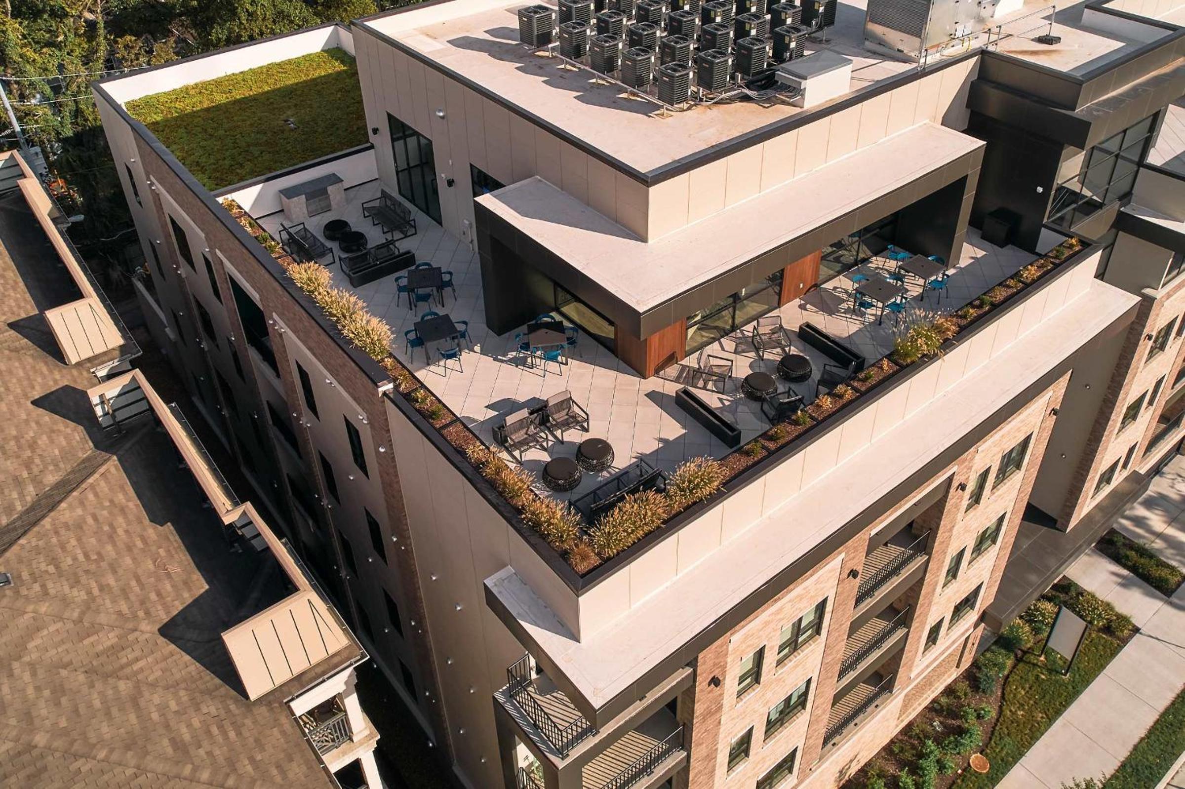 Modern Music Row Condo with King & Queen Bedrooms + Private Balcony Pool & Fitness Center Walk to RCA Studio B & Local Dining Under 2 miles to Broadway Gar view 4