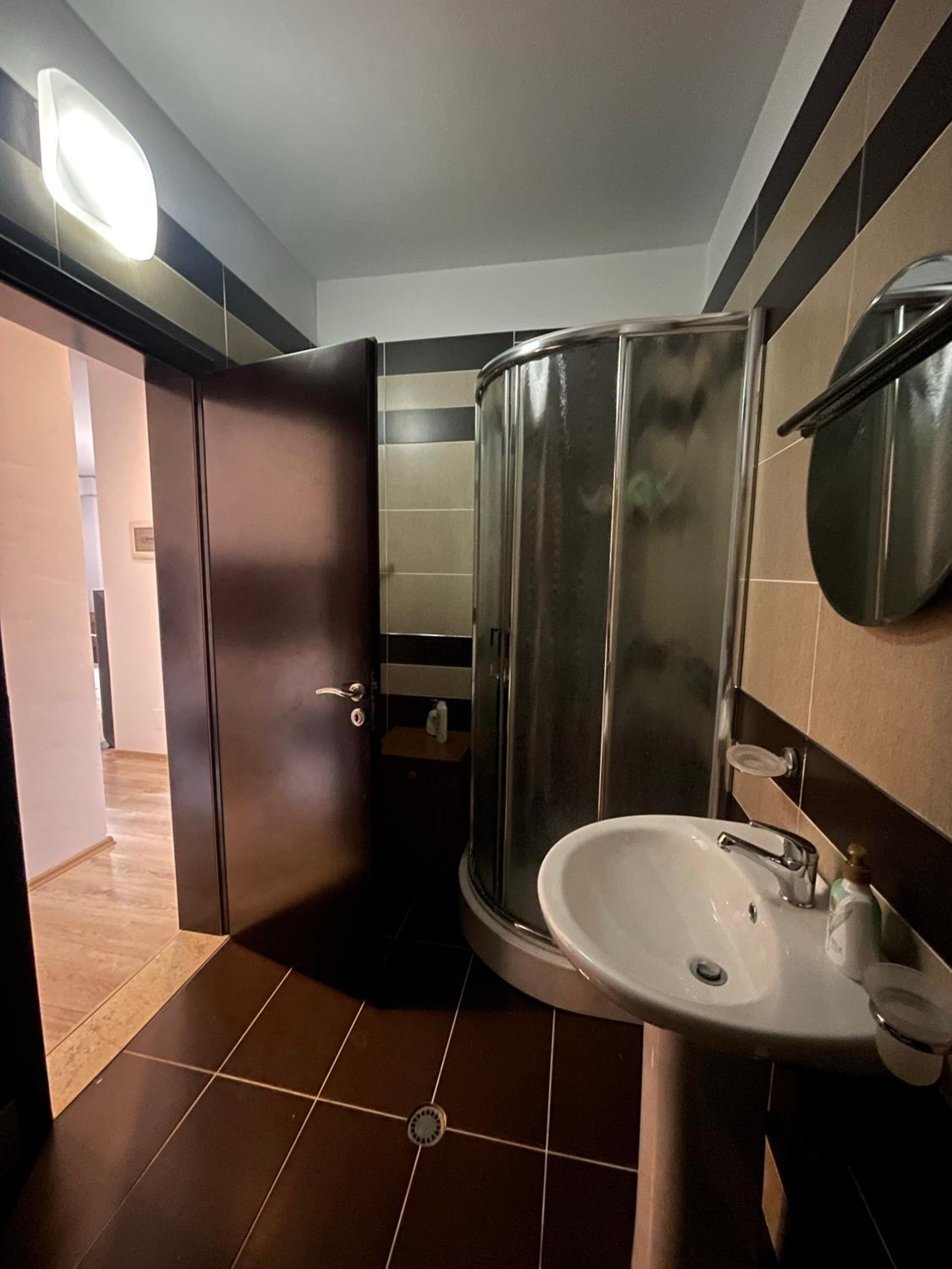 Roan Apartment