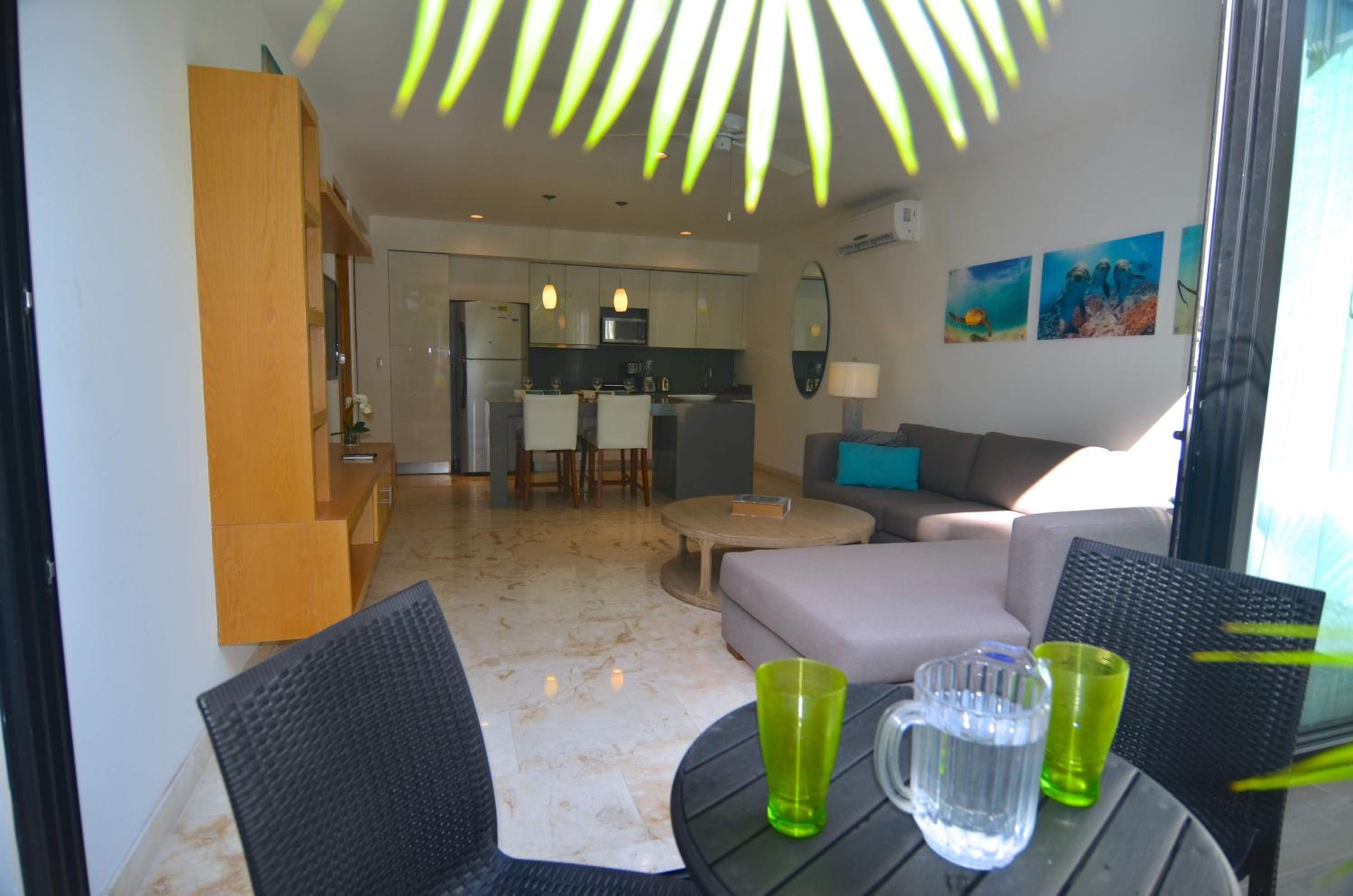 Anah Playa Luxury Penthouses and Apartments view 4