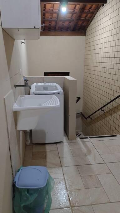 Casa Itanhaém em Condomínio pé na Areia