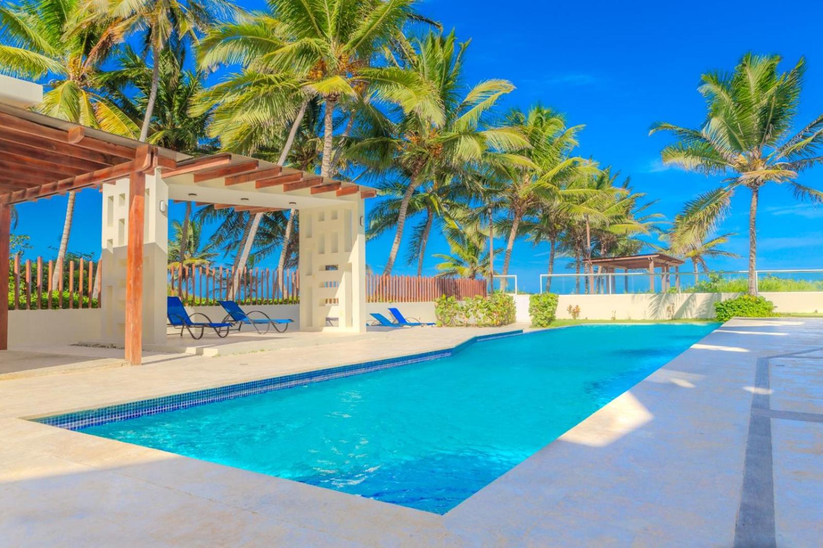 Poolside beachfront living!