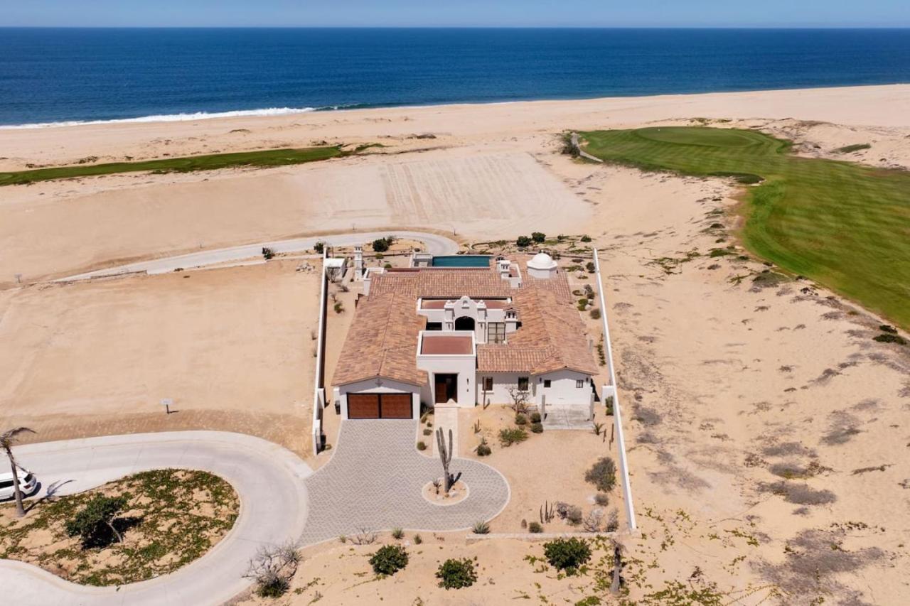 Exclusive 4BR Oceanfront Retreat view 4