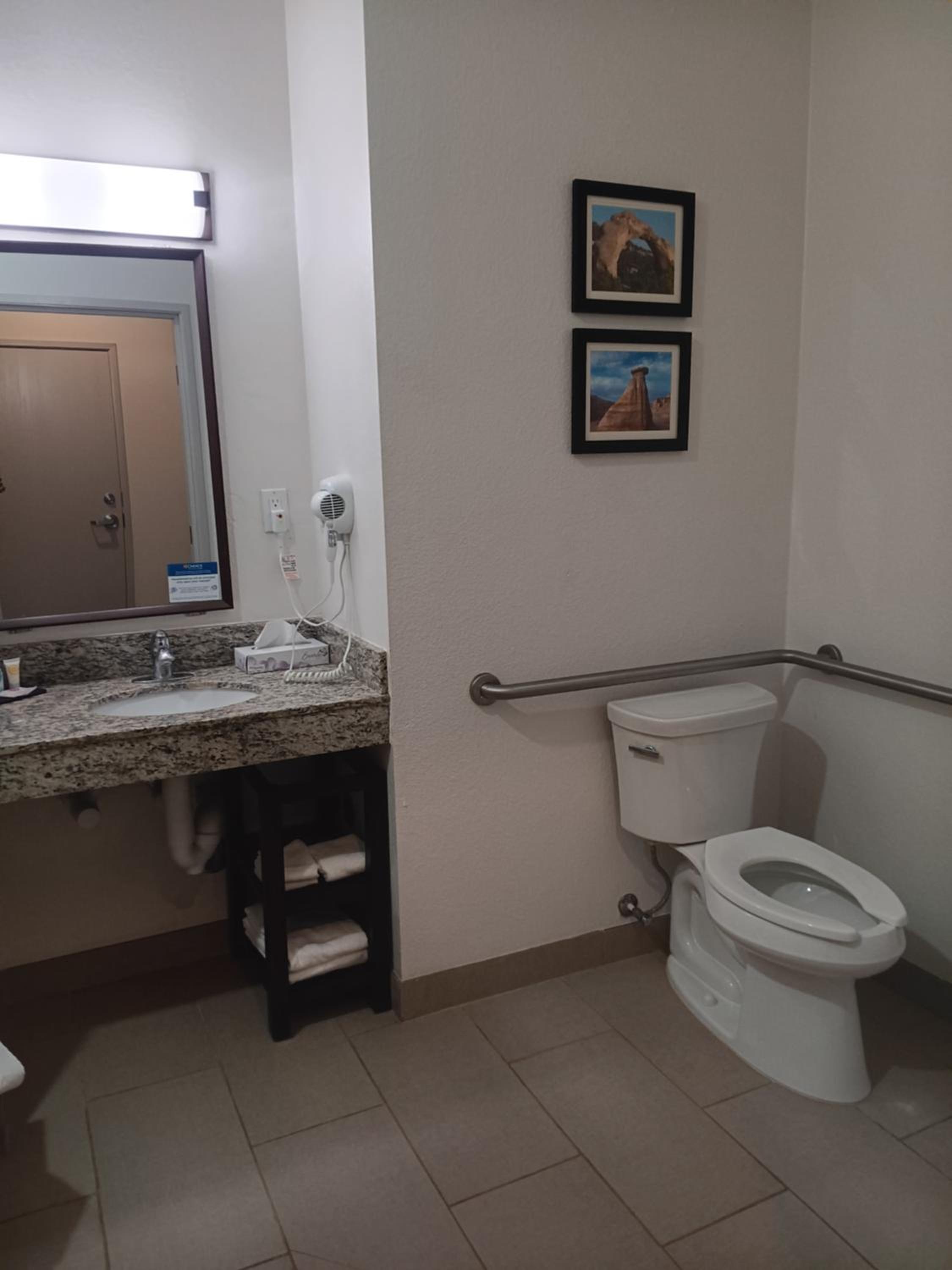 Comfort Inn & Suites Aztec - Farmington Area