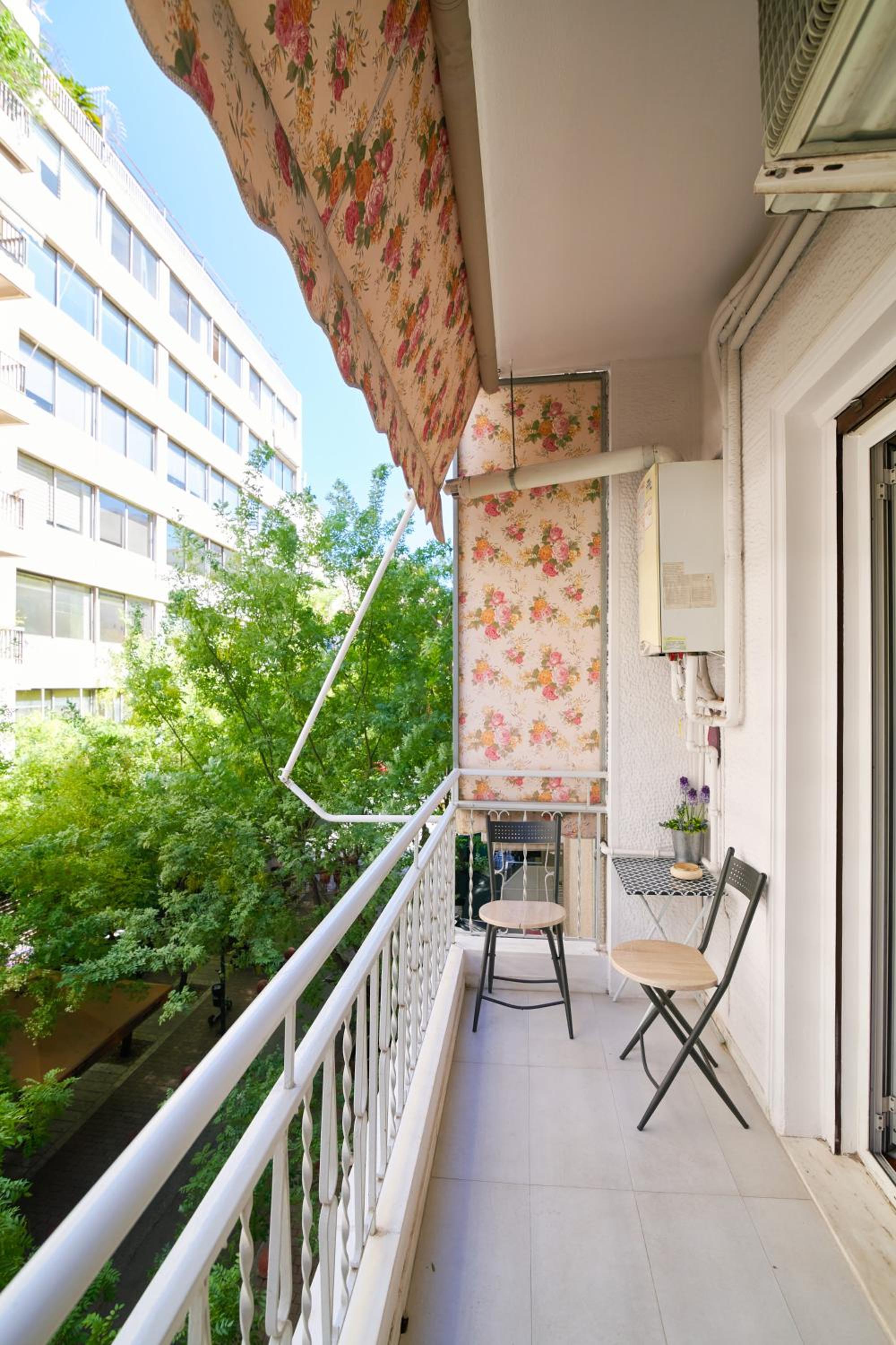 Marina's Luxurious Apartment in Athens, Centre