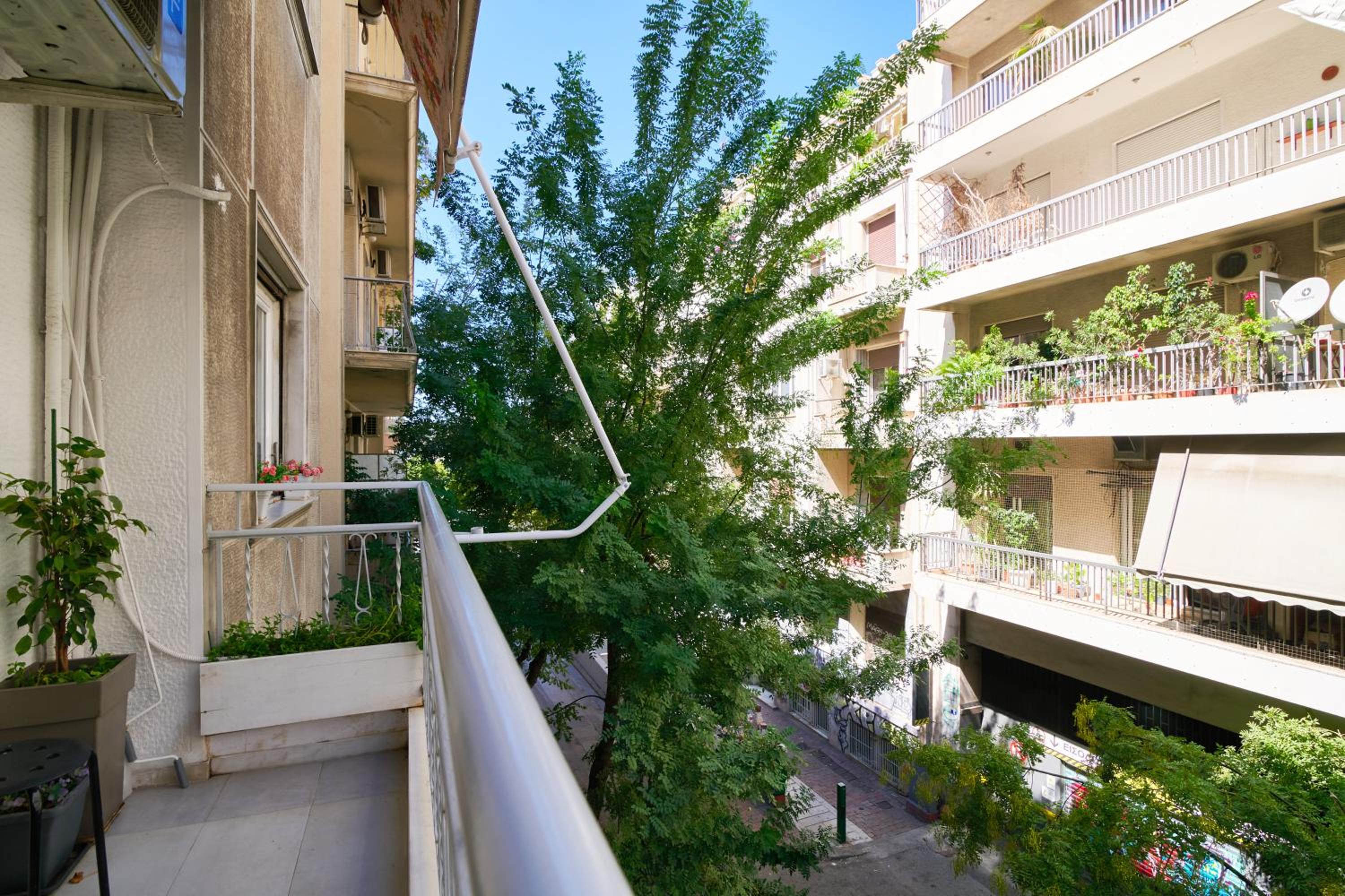 Marina's Luxurious Apartment in Athens, Centre