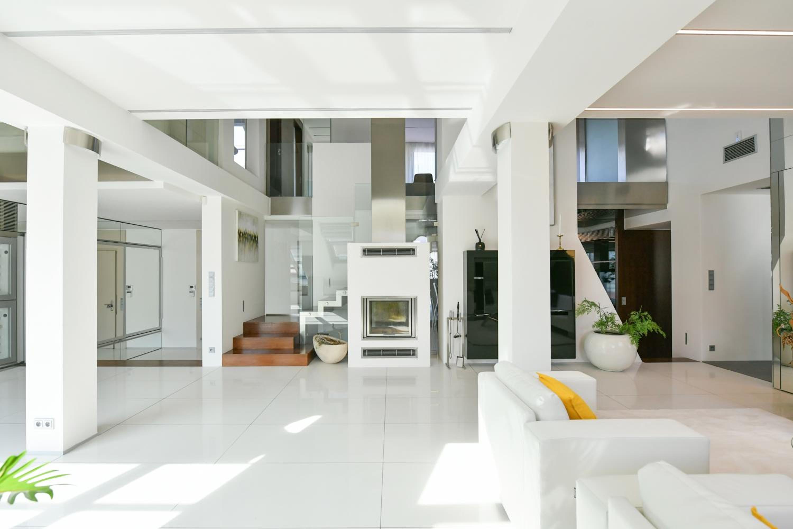 PRESIDENTIAL PENTHOUSE, 303m2, JACUZZI on TERRACE, SAUNA, 6BDRM, 4BTHRM, AC, LIFT
