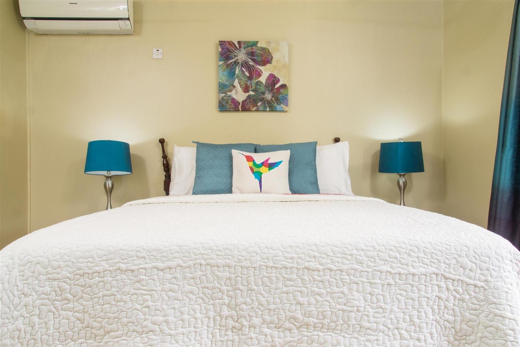 Quiet City Condo, New Kingston view 5