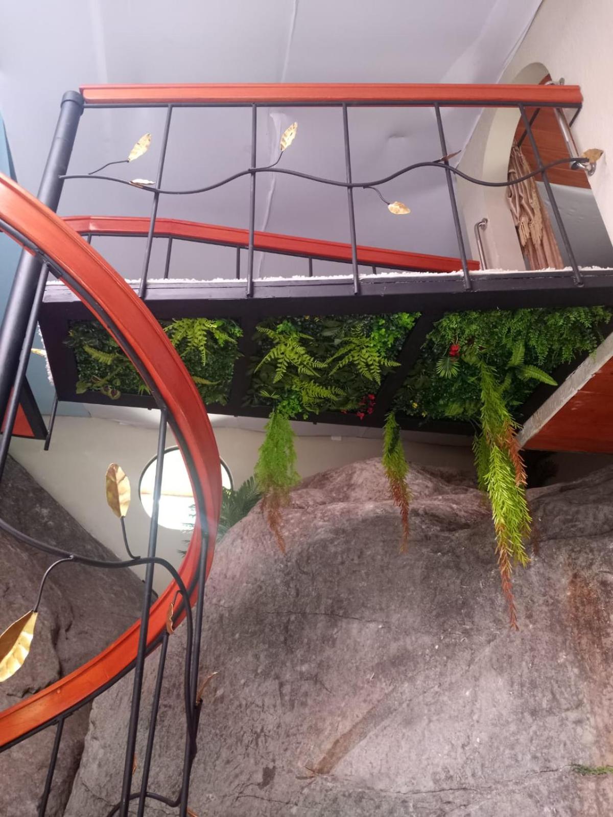 Rocka Verde Retreat 8th Wonder of the World