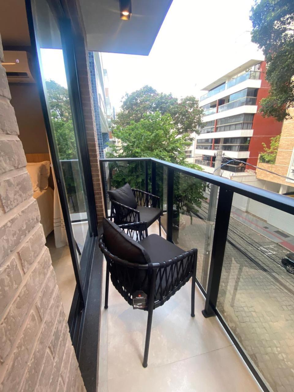 Flat de luxo na Mata da Praia