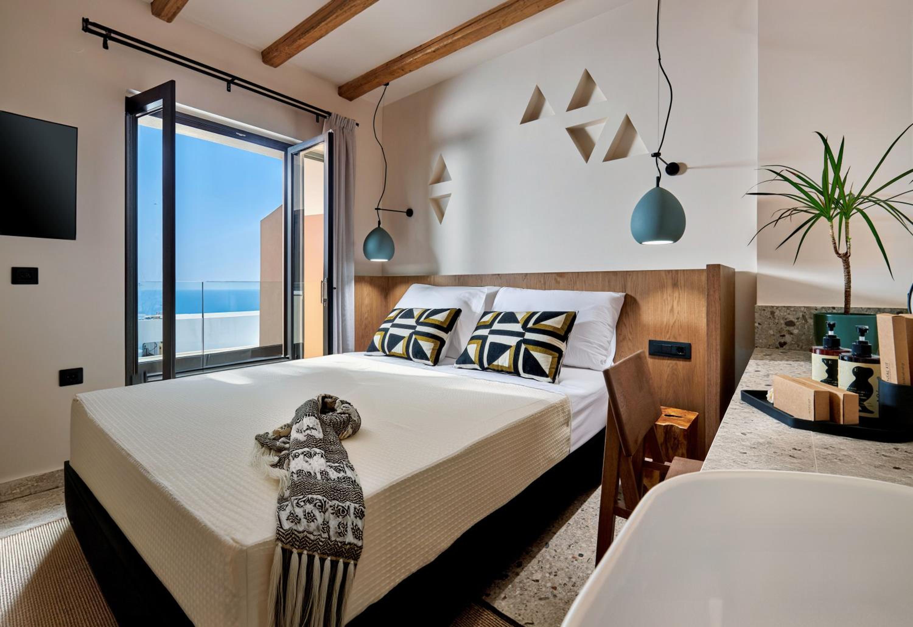 Kaptara Premium Villa, Plunge Pool & Jacuzzis view 4