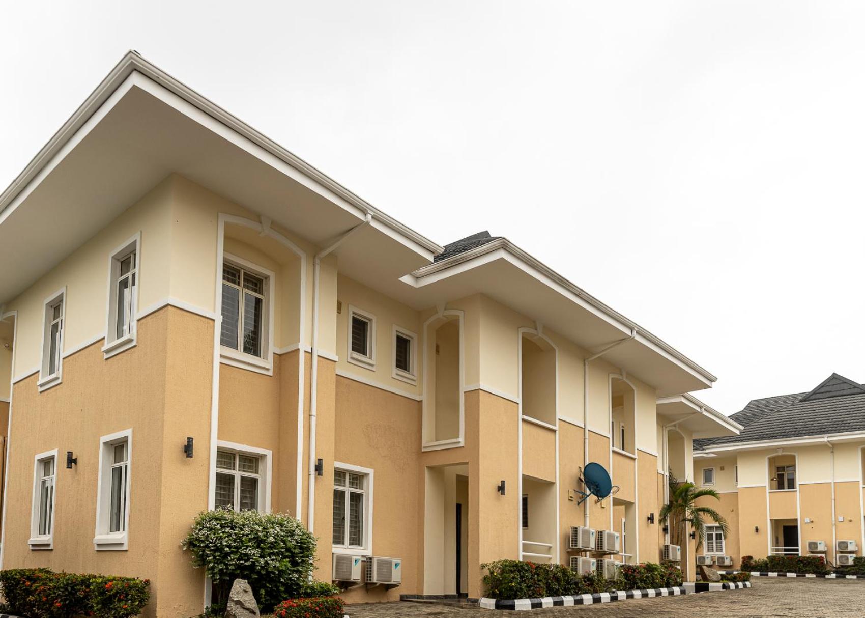 Meadowbrook Homes