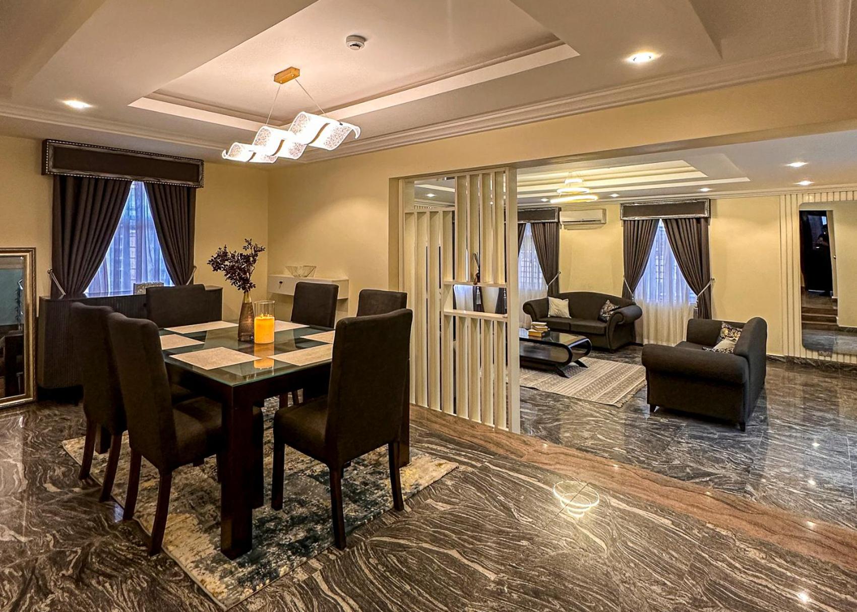 Meadowbrook Homes