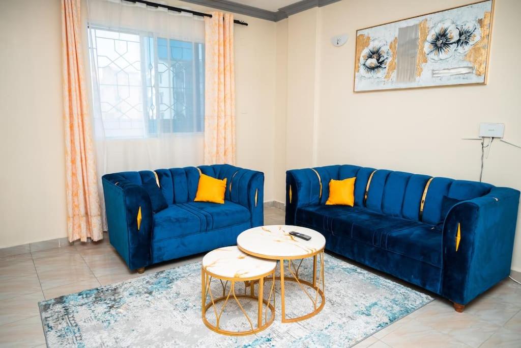 Lovely and spacious one bedroom view 3