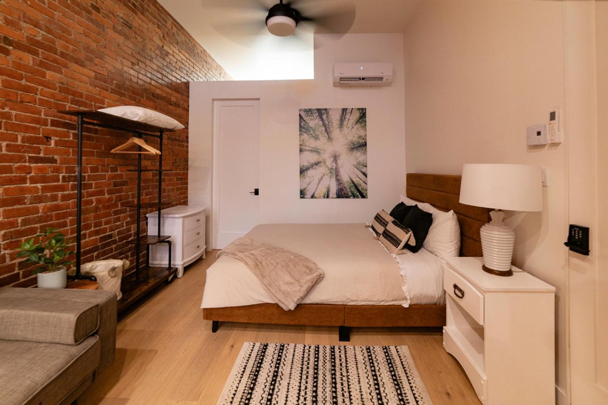 Stylish downtown apartment in Grand Forks, BC