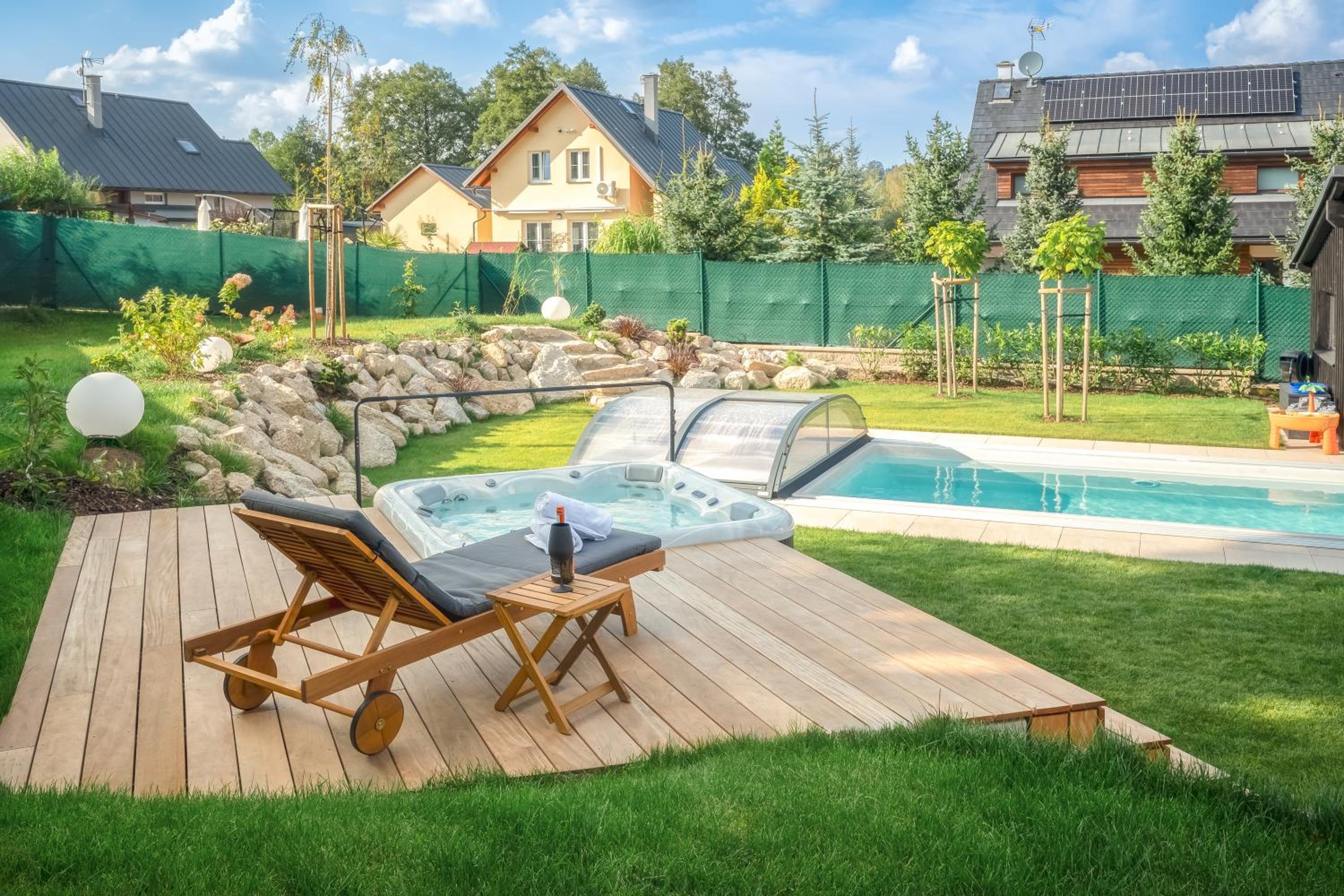 Residence Smržovka - Luxury House with Swimming Pool, Jacuzzi, Garden and BBQ