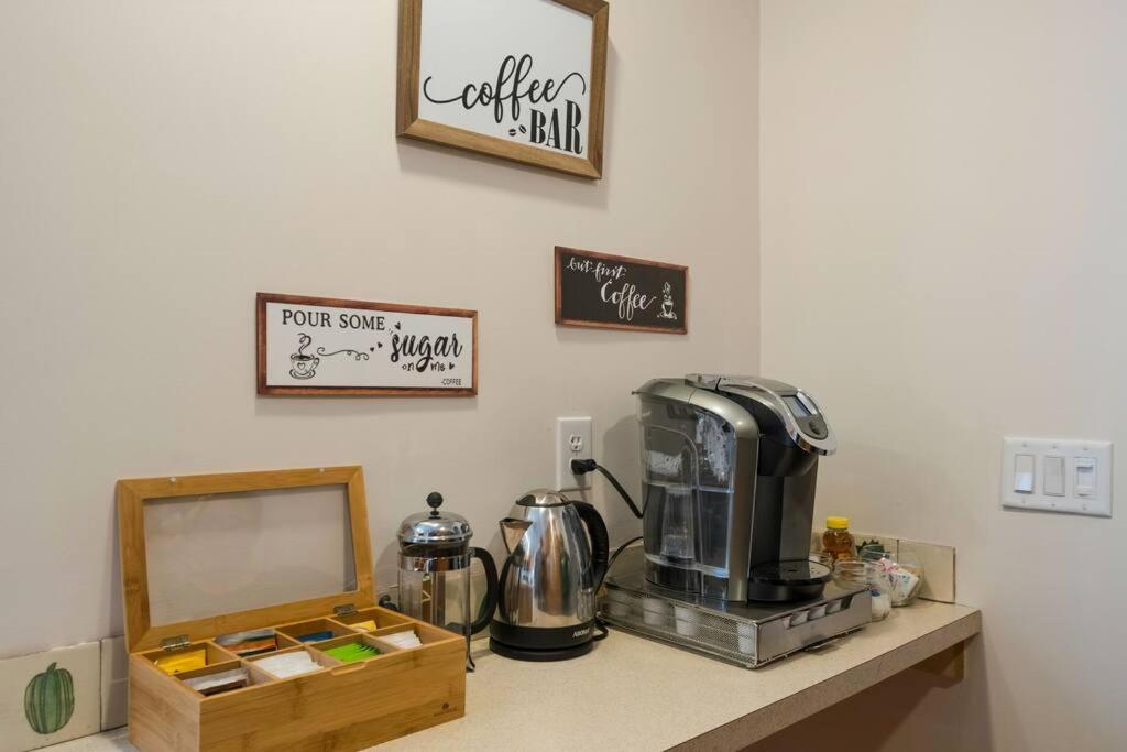 Cozy, Pet-Friendly Home in Pittsburgh's South Side view 5