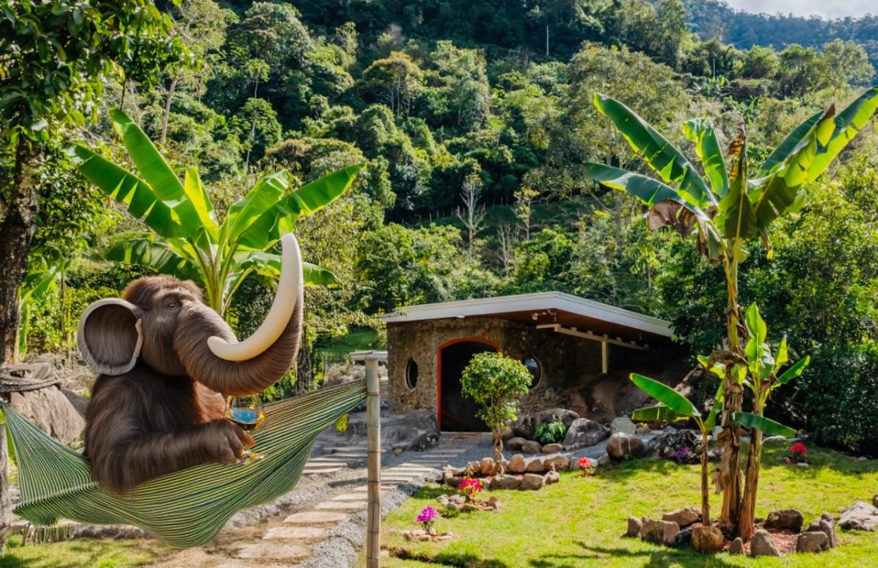 Rocka Verde Retreat 8th Wonder of the World