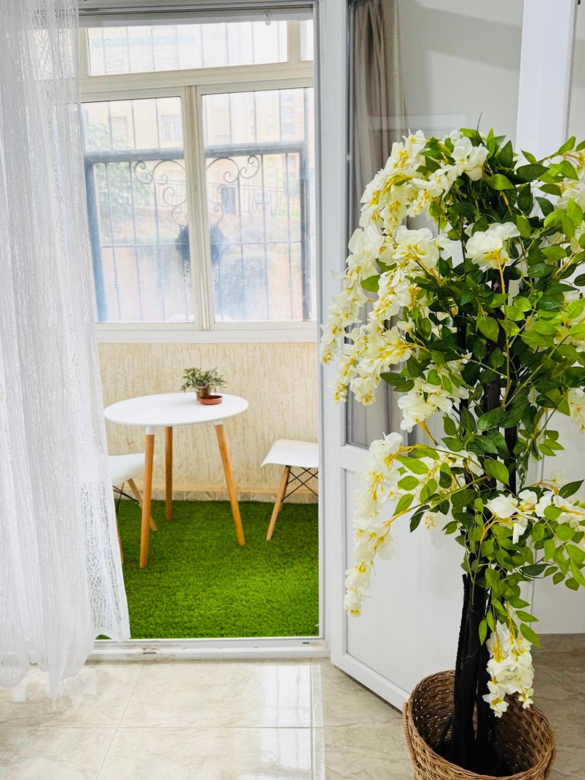 Appartement F5 spacieux équipé haut standing Mahelma Alger
