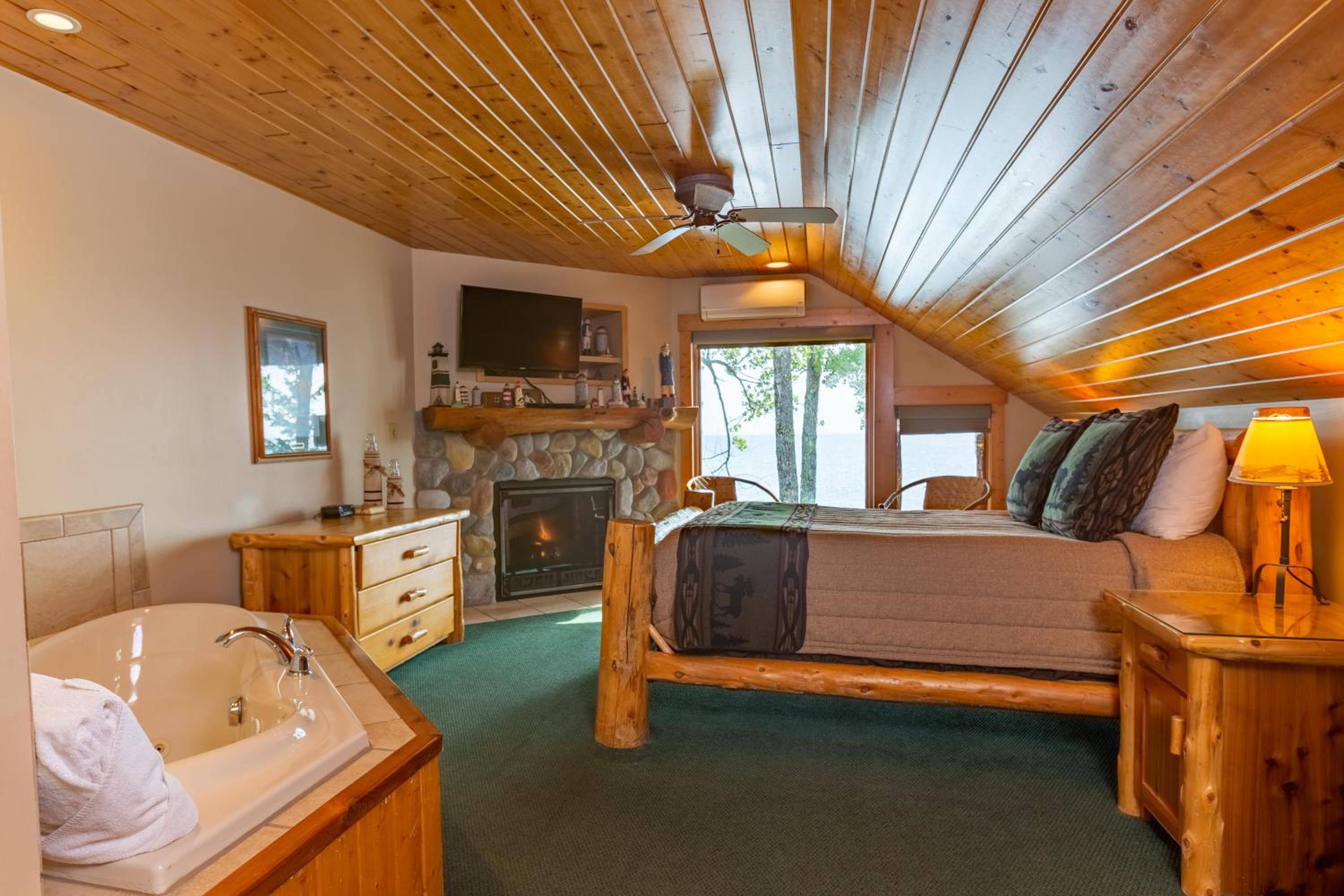 Grand Superior Lodge