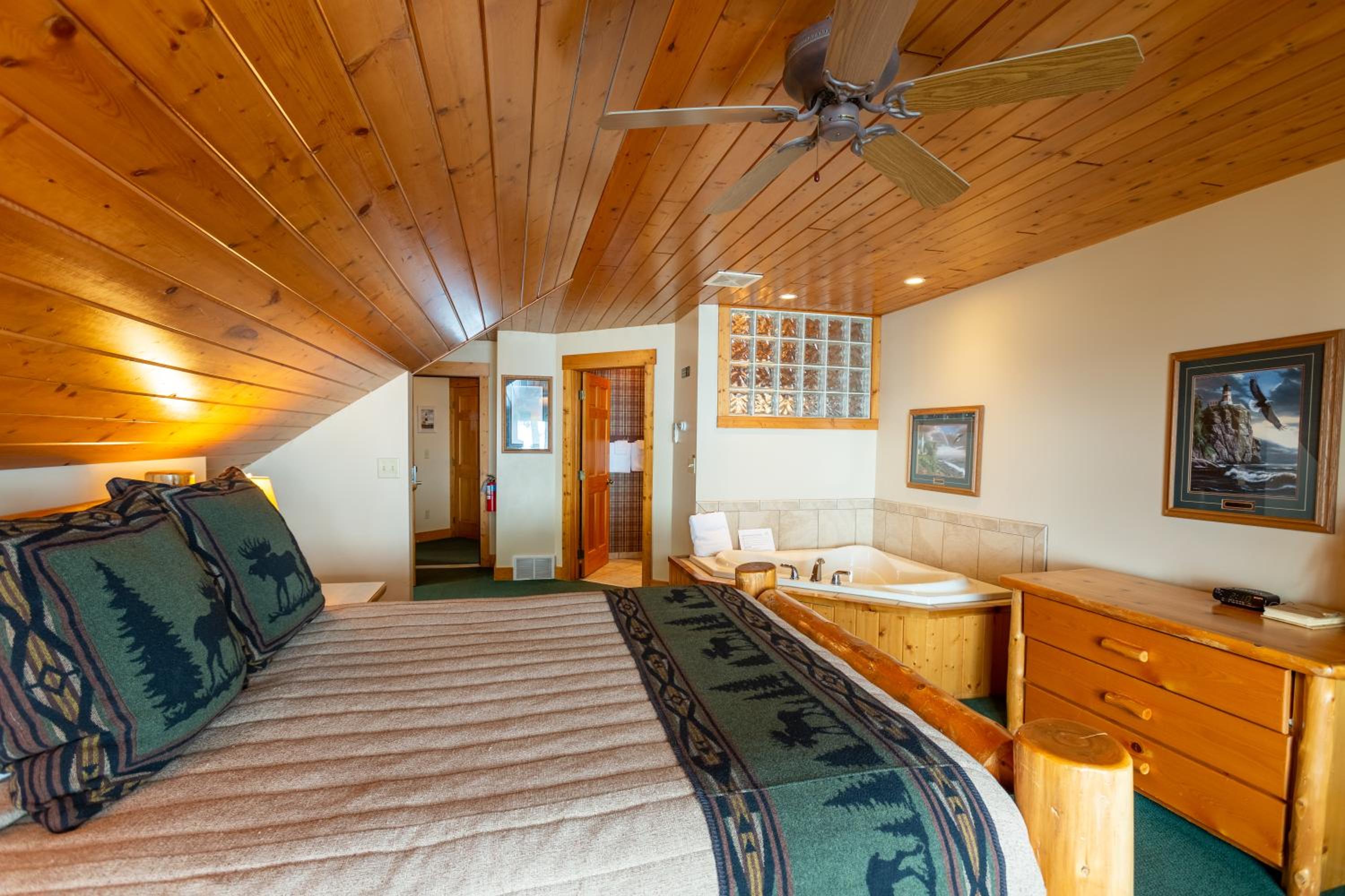 Grand Superior Lodge