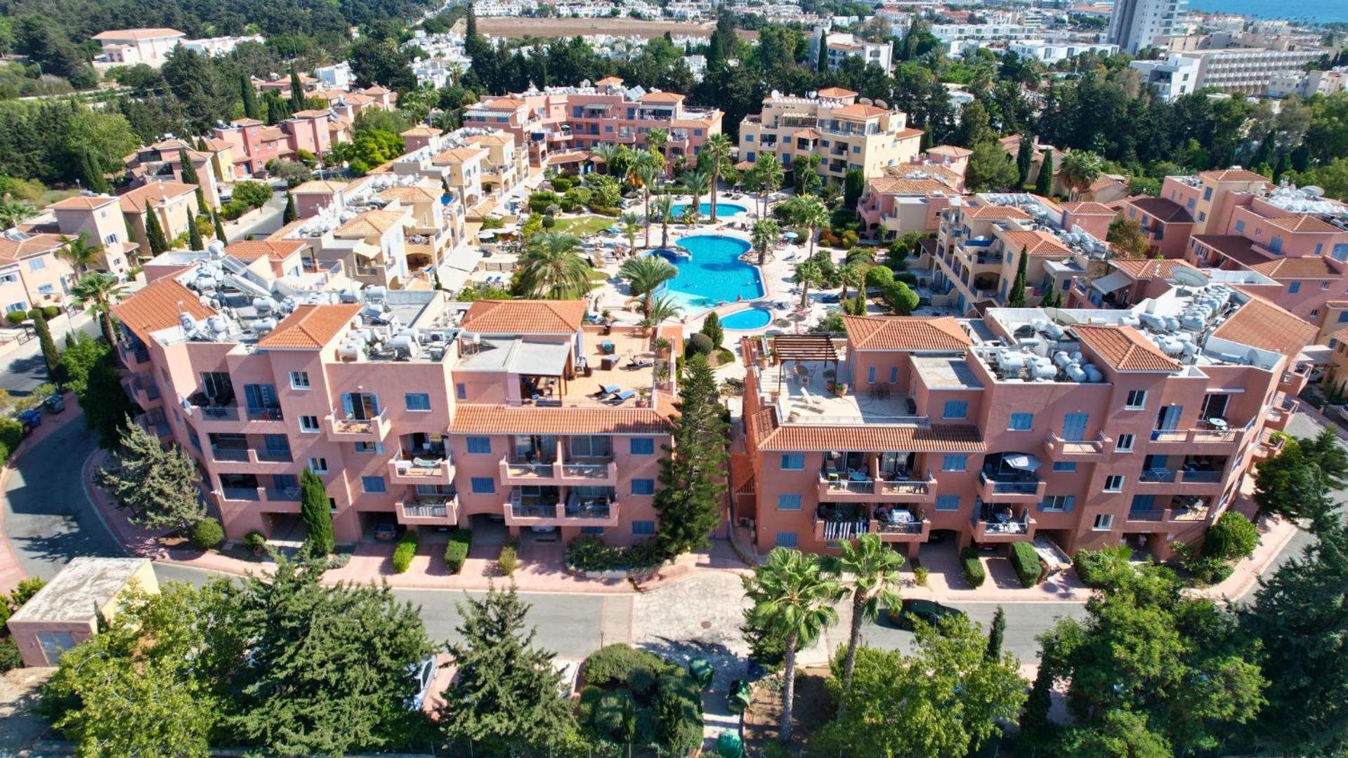 Holiday in Paphos, Prime Location Resort Pools, Jacuzzis, Harbor & 300m to the Beach