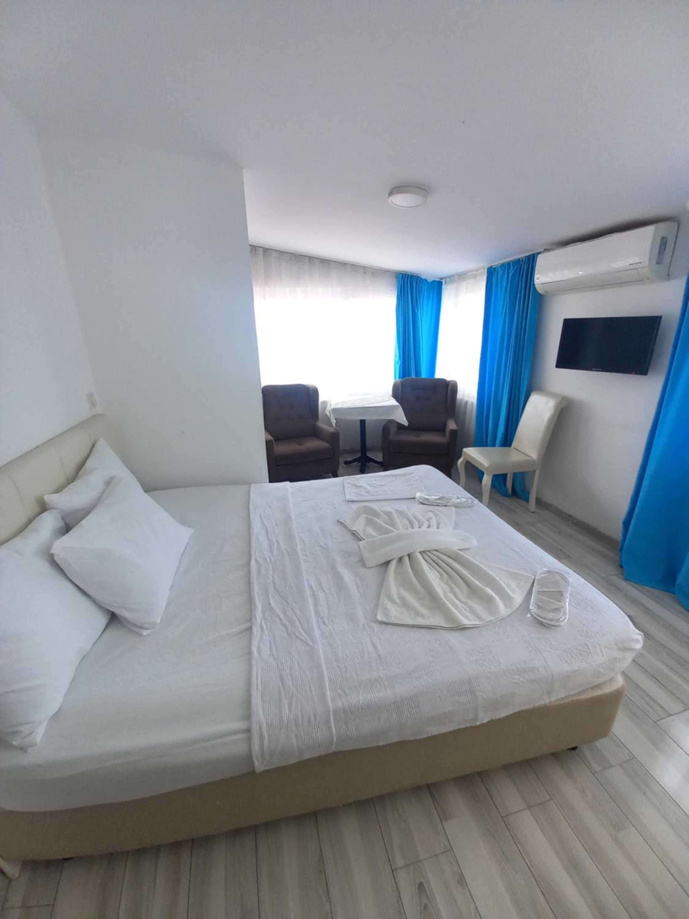 Paradise Hotel Akcay