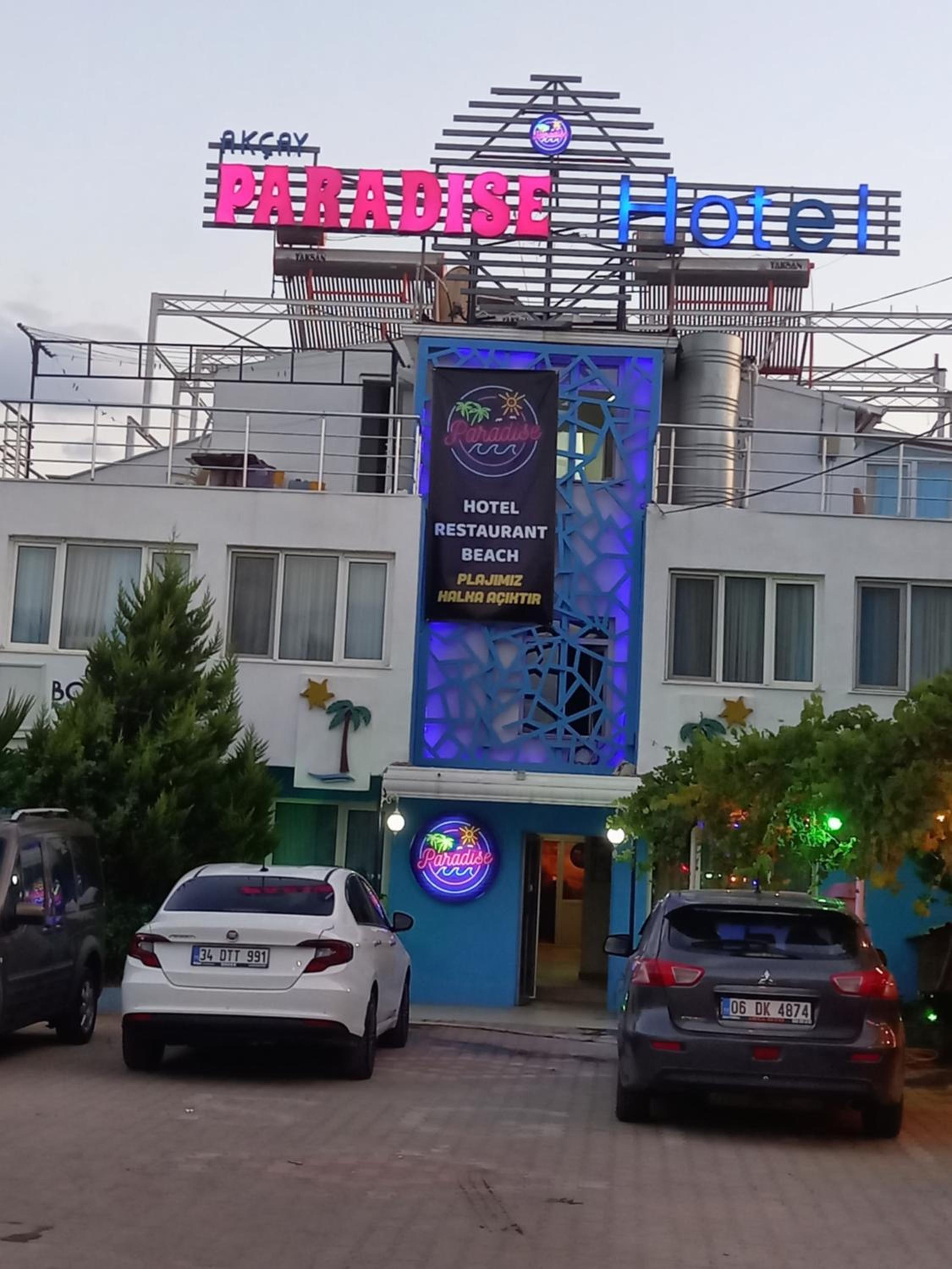 Paradise Hotel Akcay