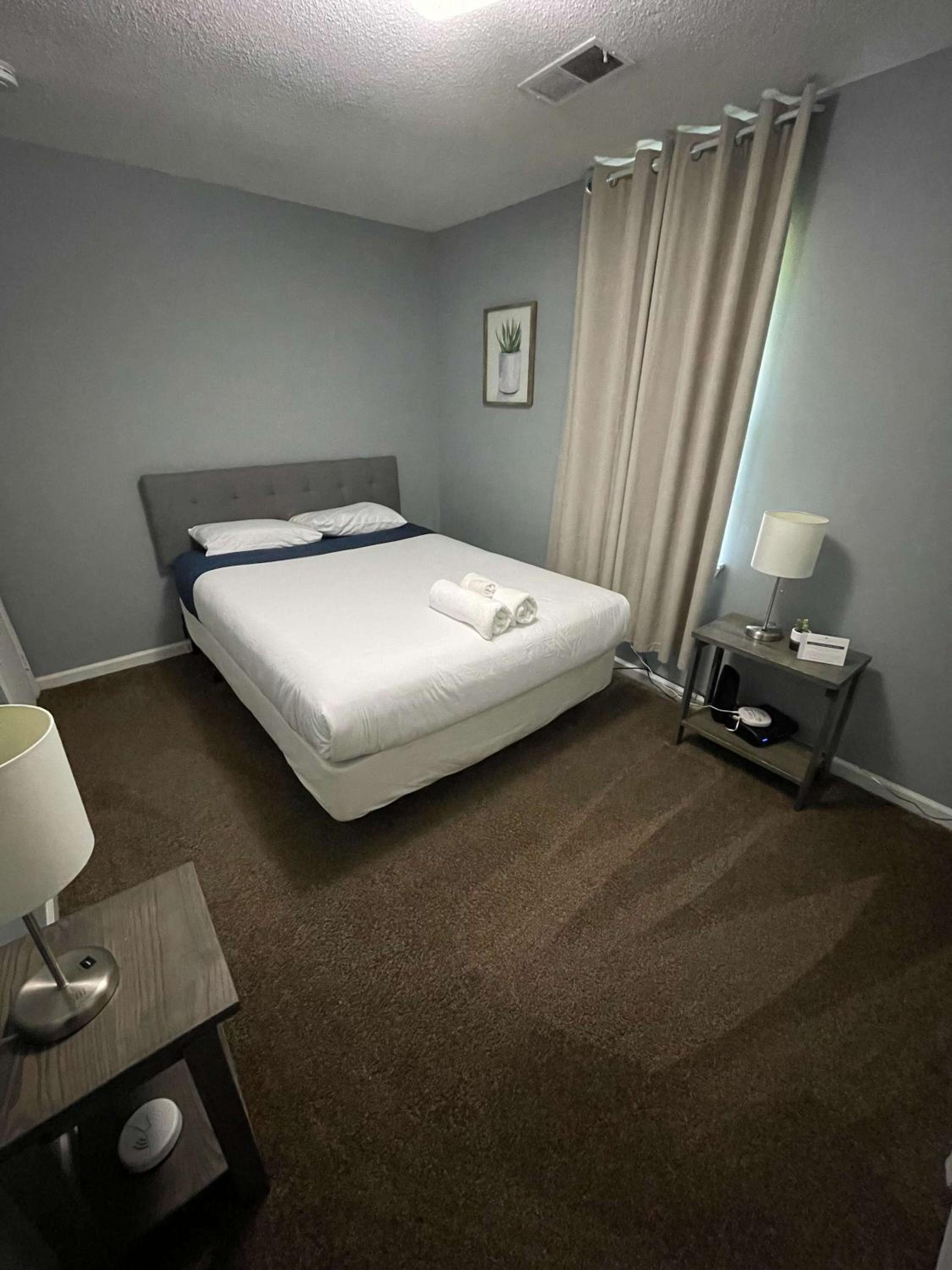 5 Mins from Uptown & Near Airport- Norwood Nest view 5