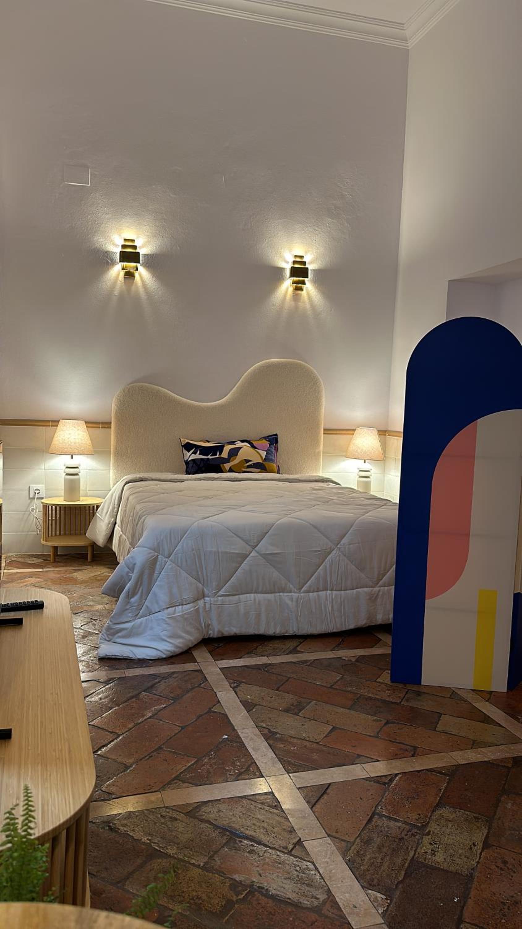 hotel room