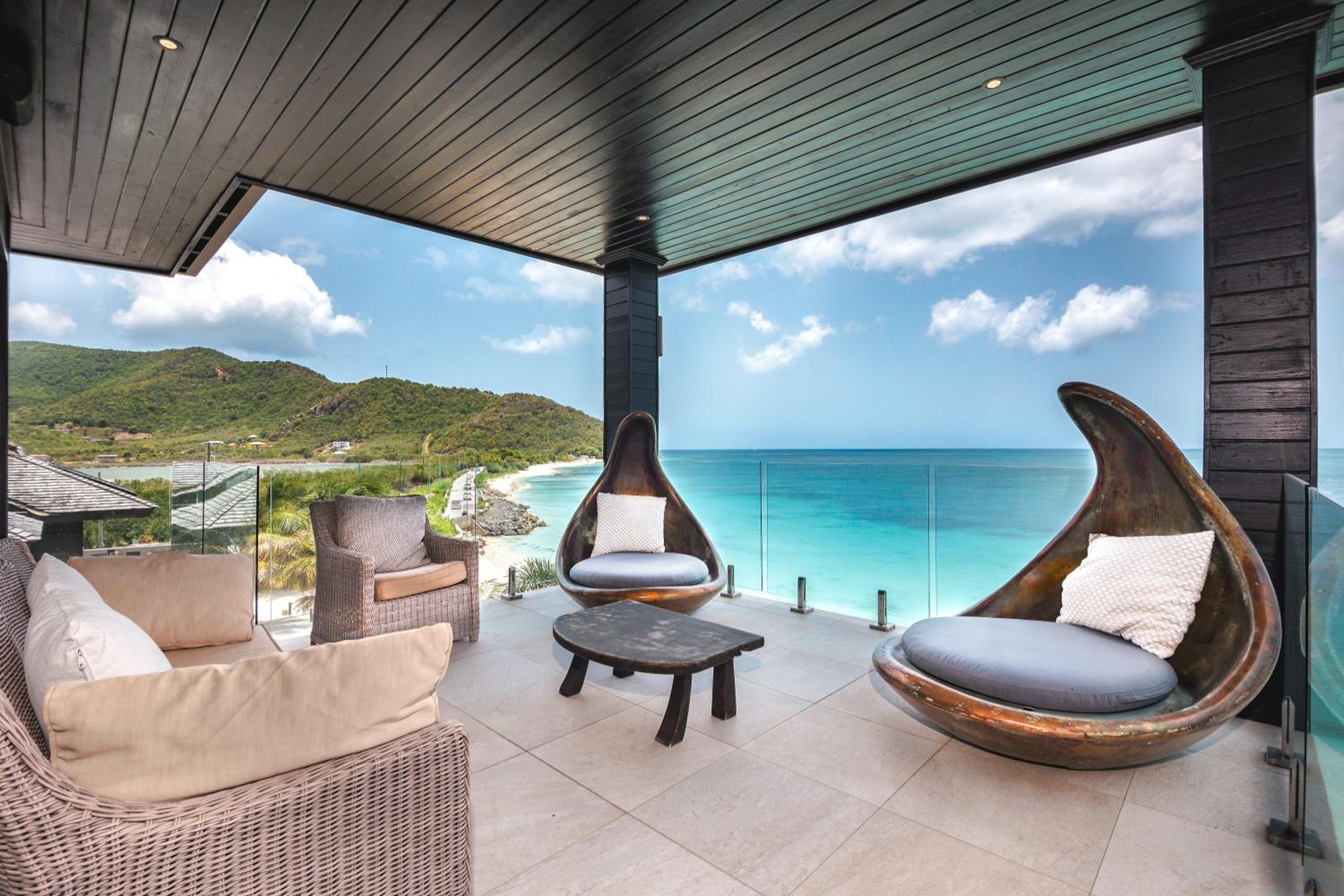 Tamarind Hills Resort & Villas