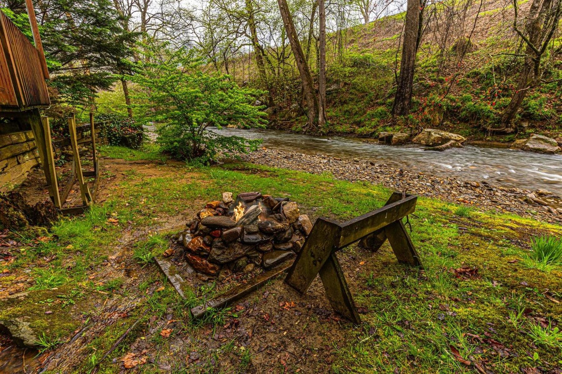 Creekside Hideaway view 5