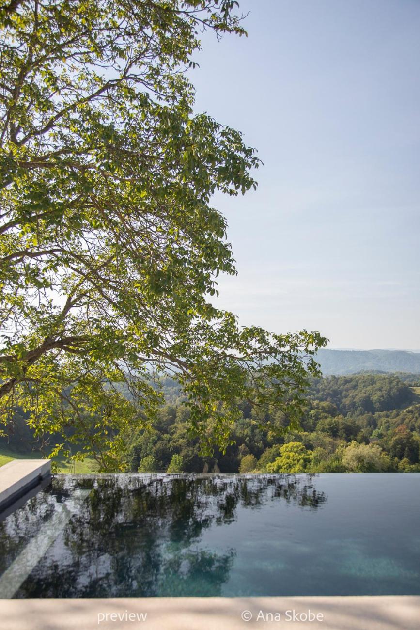 Vila Slatina Weinderer view 4