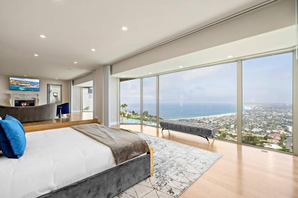 La Jolla Top Of The World Mansion view 5