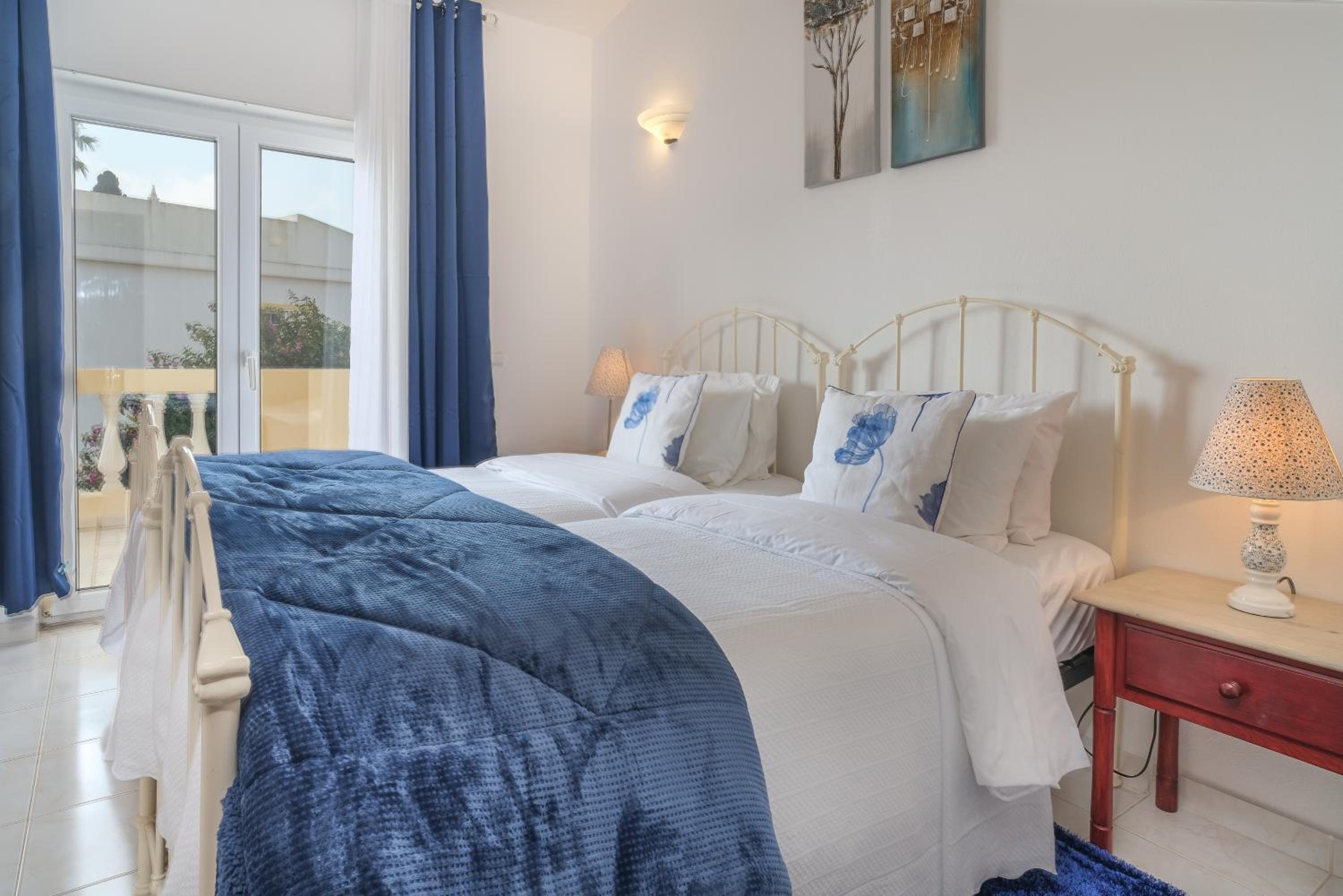 Villa Arpeggio - Cozy 3-Bedroom Villa with Private Pool in Montinhos da Luz, Lagos view 2
