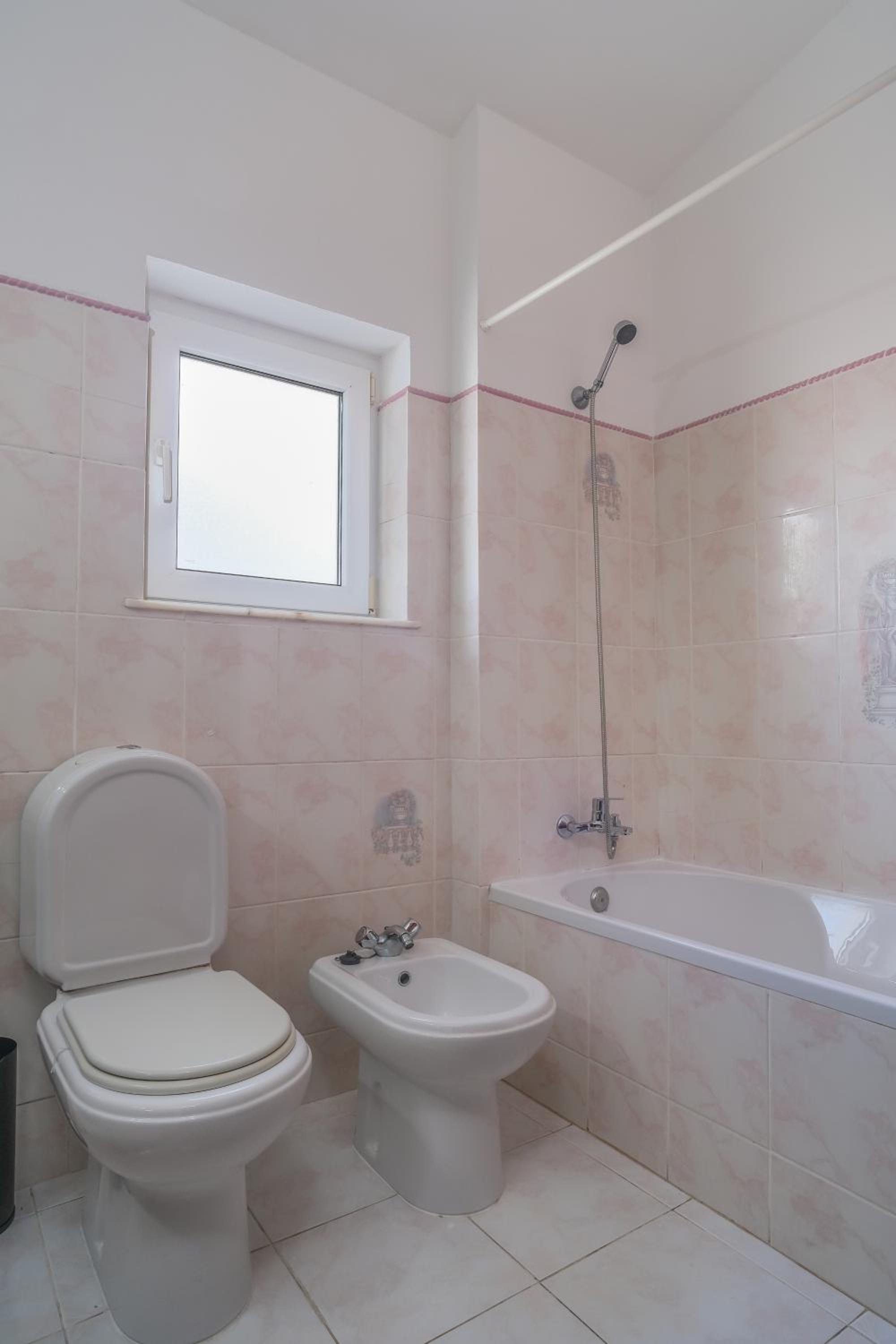 Villa Arpeggio - Cozy 3-Bedroom Villa with Private Pool in Montinhos da Luz, Lagos view 4