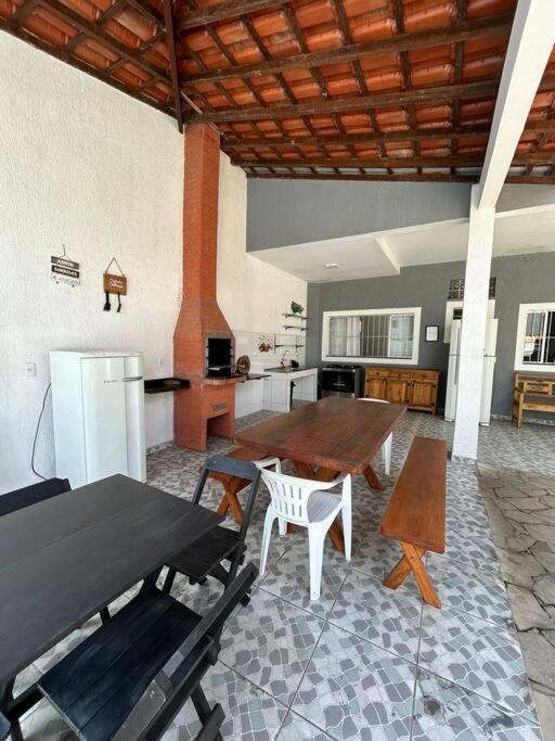 Casa com piscina na Martim de Sá