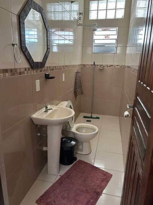 Casa com piscina na Martim de Sá