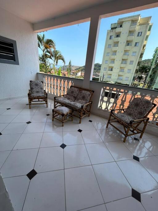 Casa com piscina na Martim de Sá